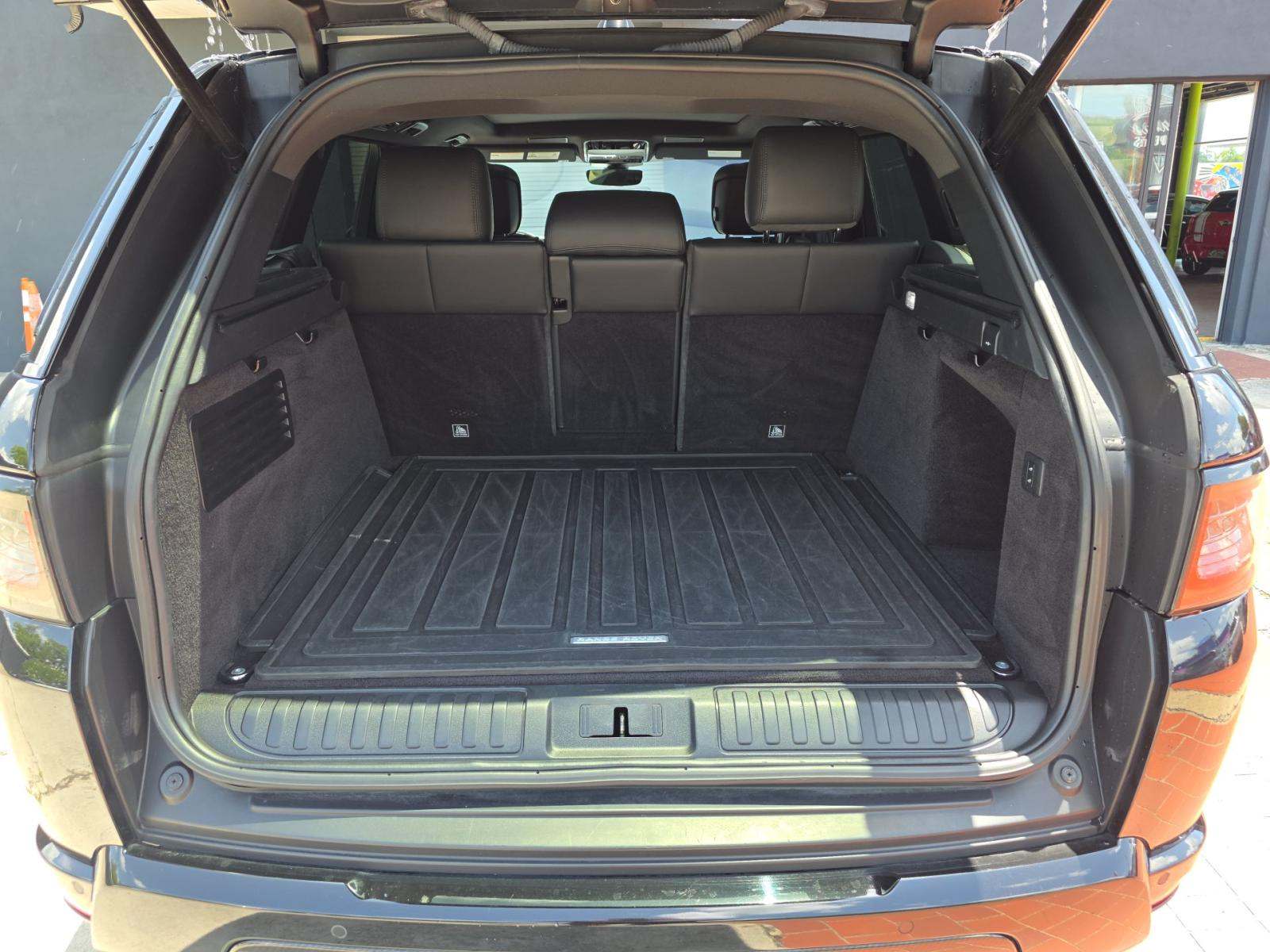2021 Land Rover Range Rover Sport HSE Silver Edition AWD