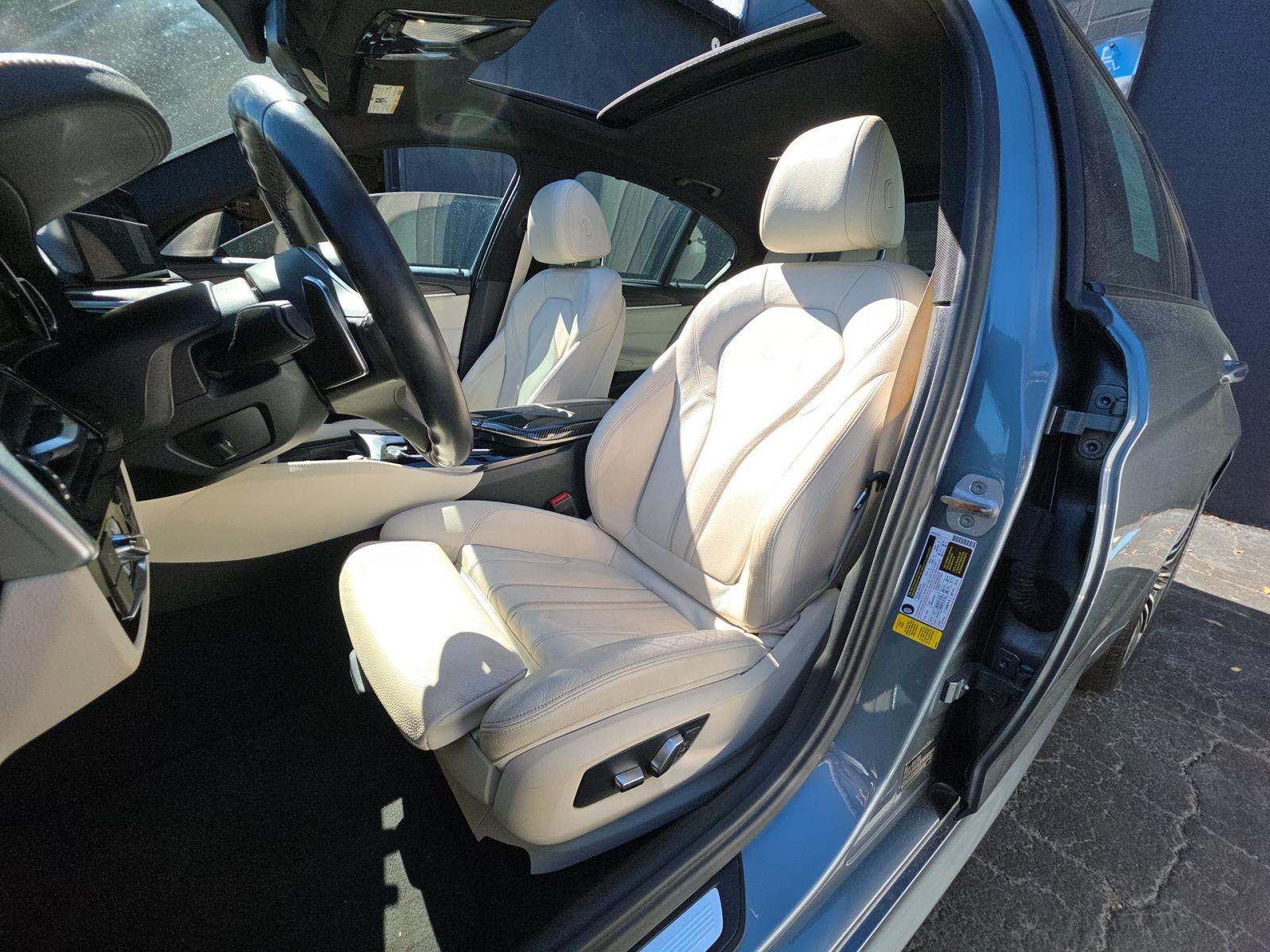 2017 BMW 5 Series 530i RWD