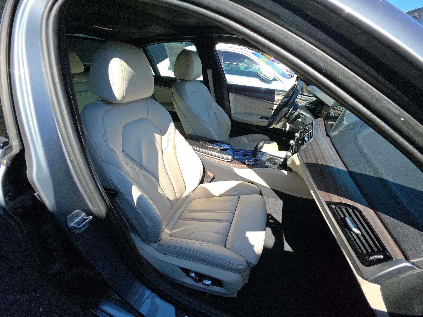 2017 BMW 5 Series 530i RWD