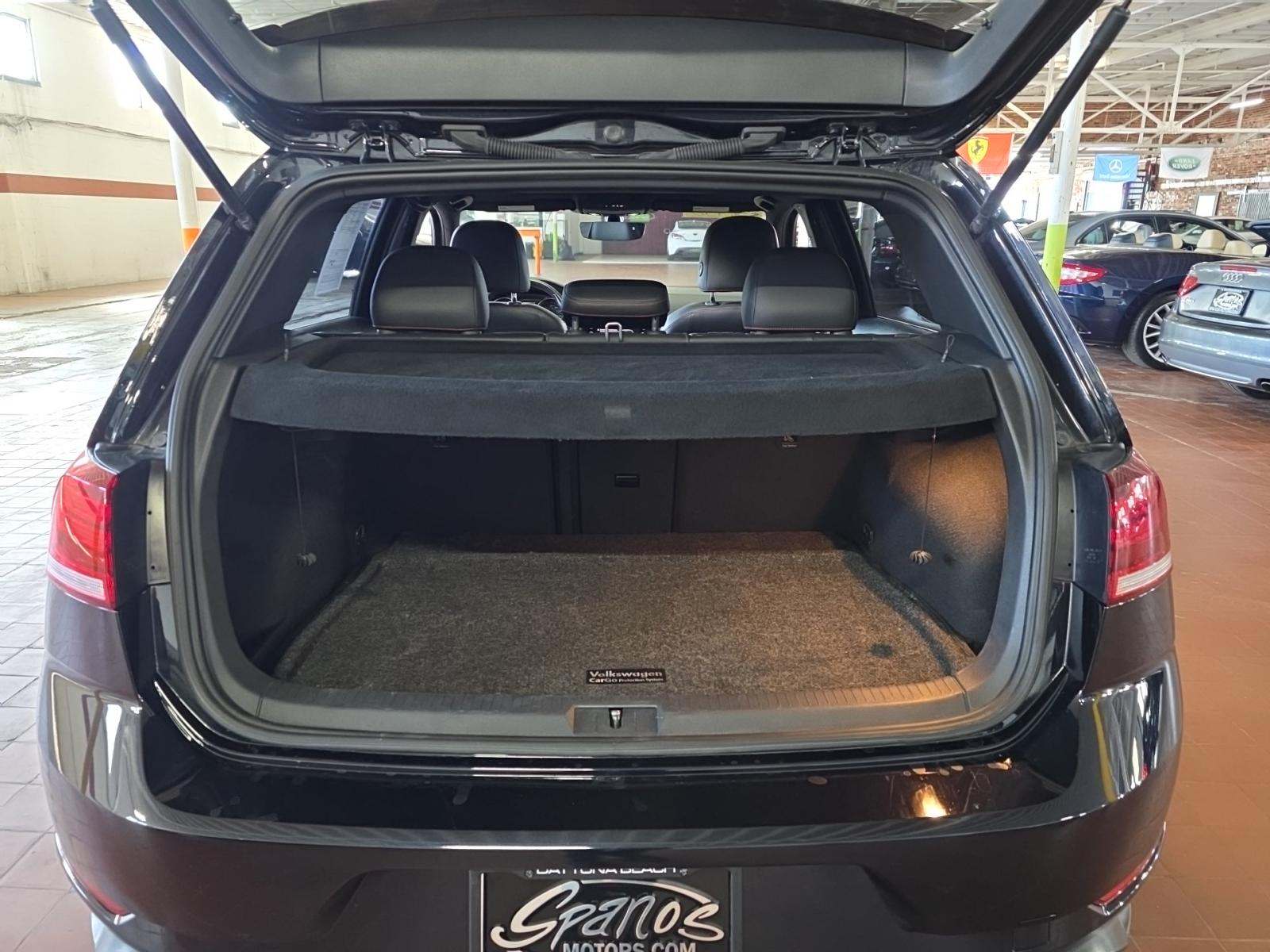 2021 Volkswagen Golf GTI 2.0T Autobahn FWD