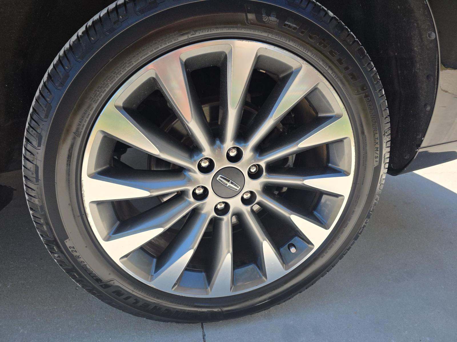 2018 Lincoln Navigator Select RWD