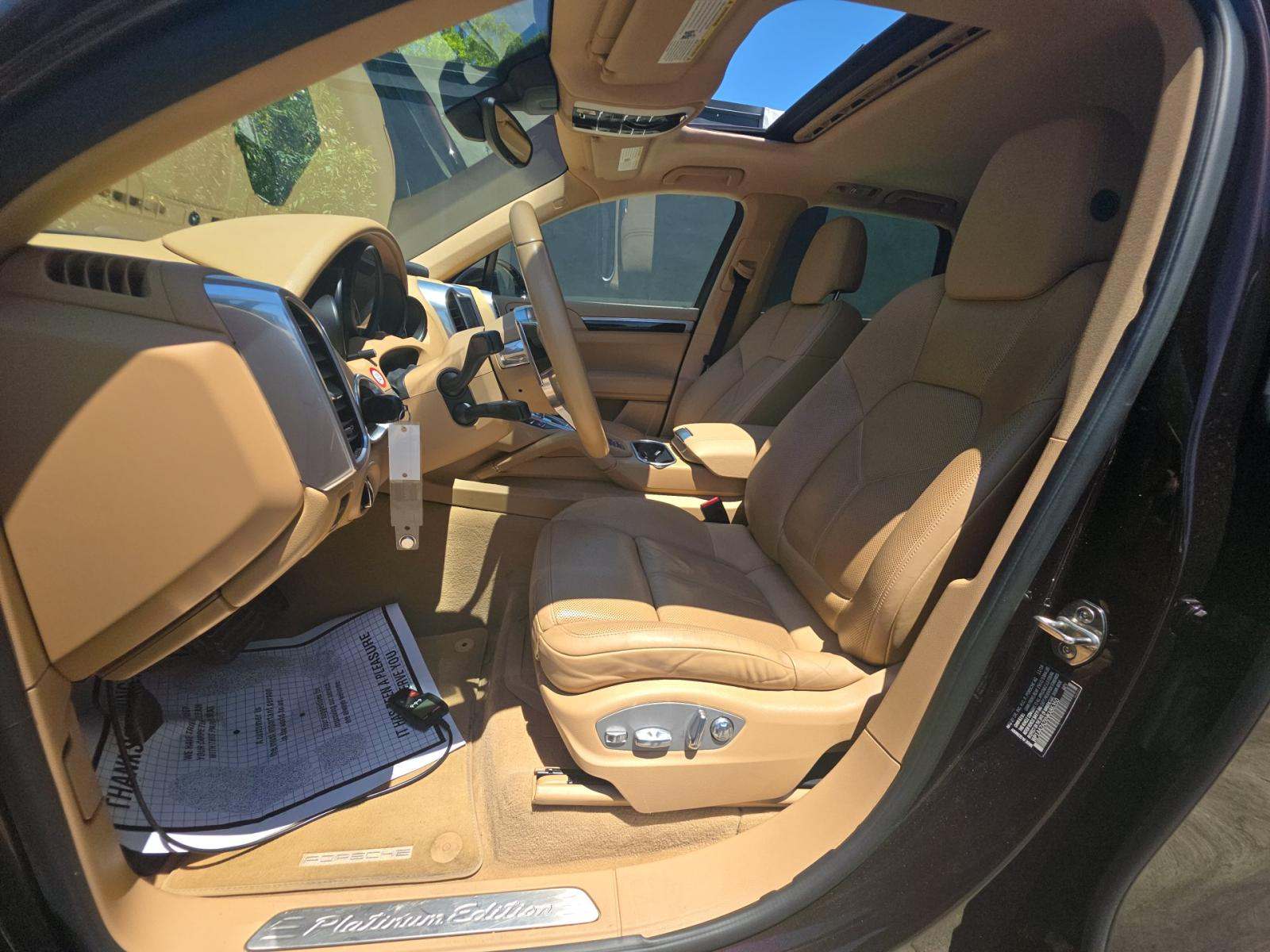 PORSCHE CAYENNE - 6