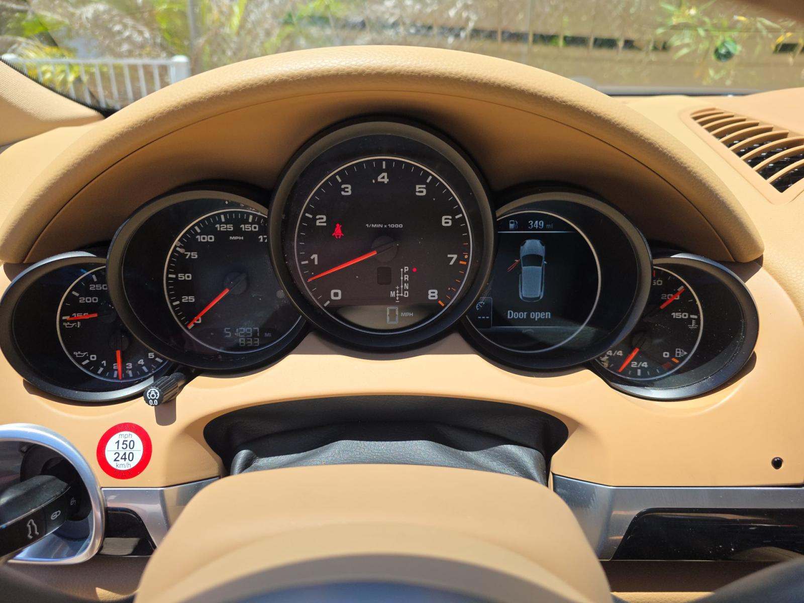 PORSCHE CAYENNE - 9