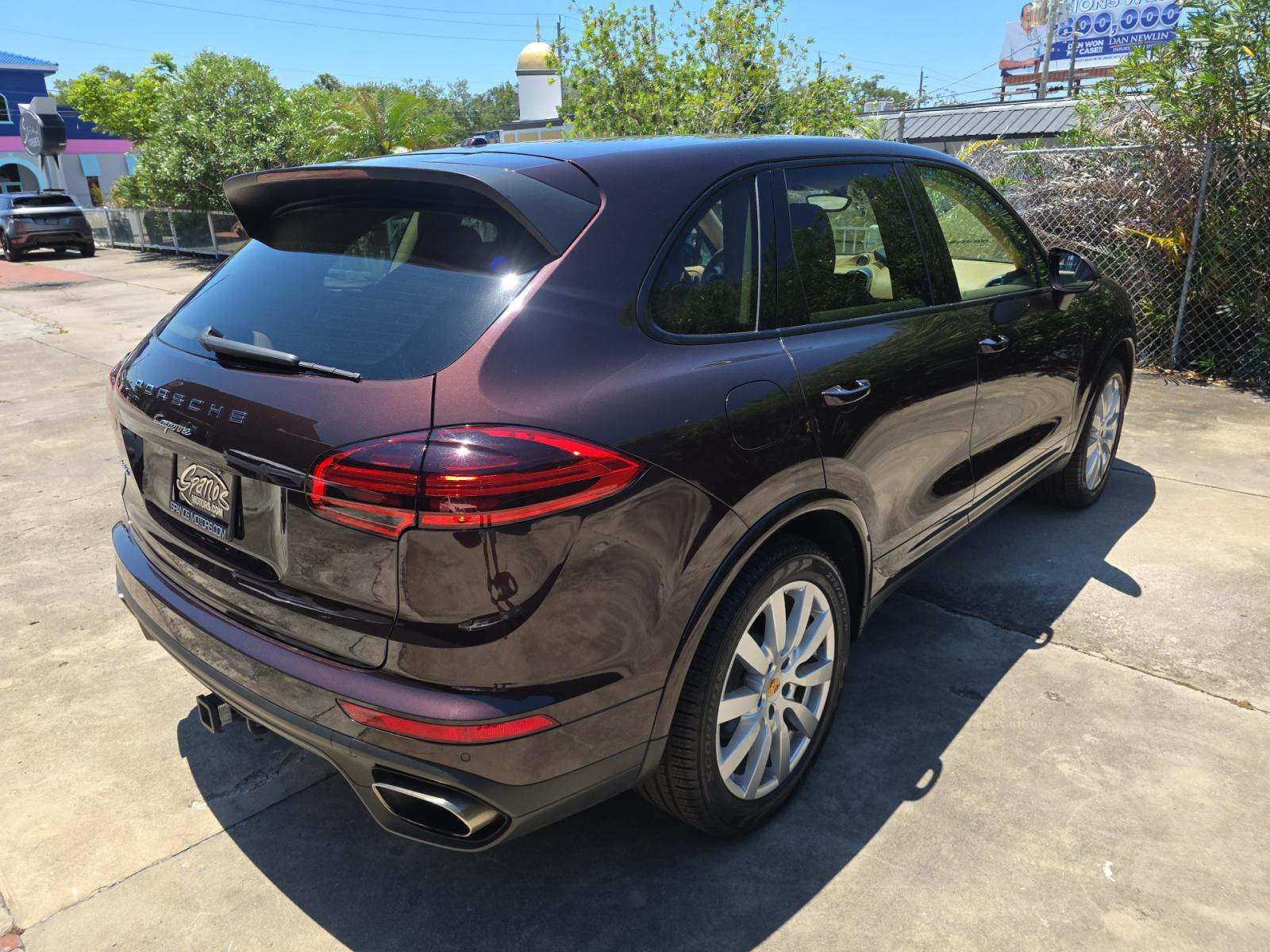 PORSCHE CAYENNE - 3
