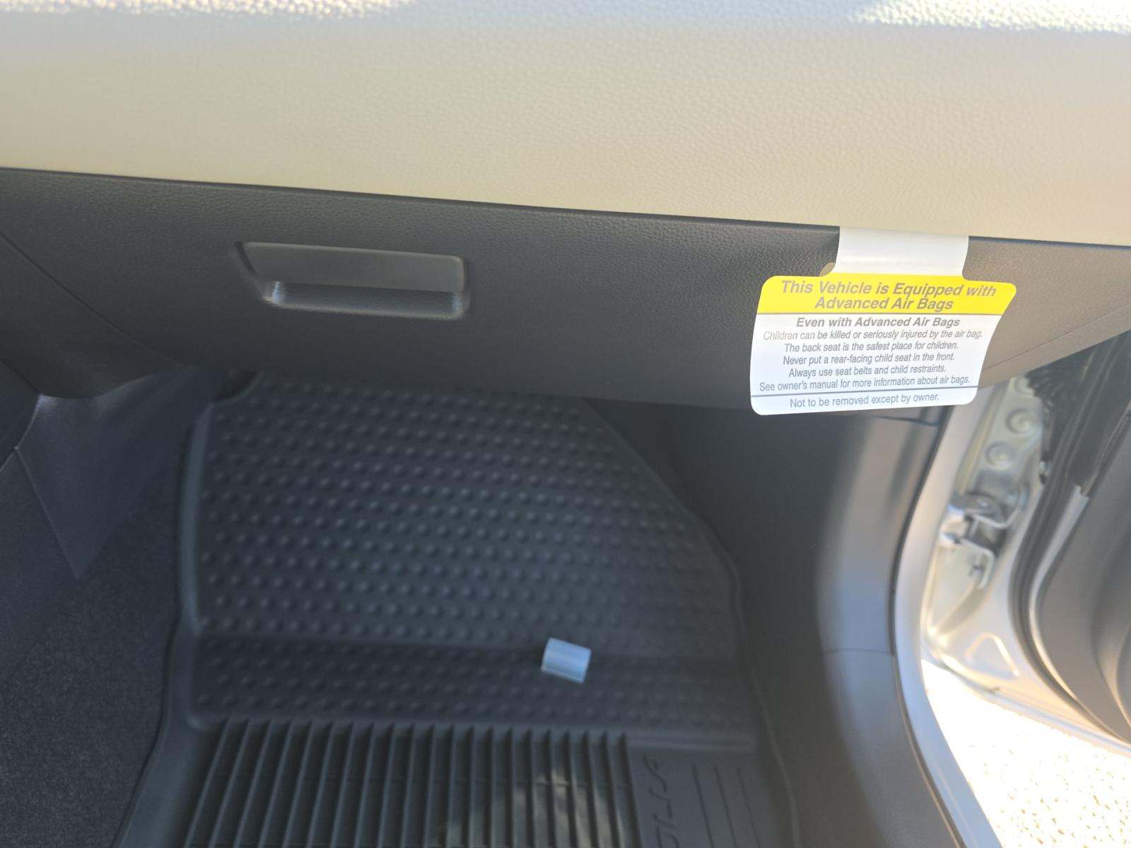 2025 Toyota Corolla LE FWD