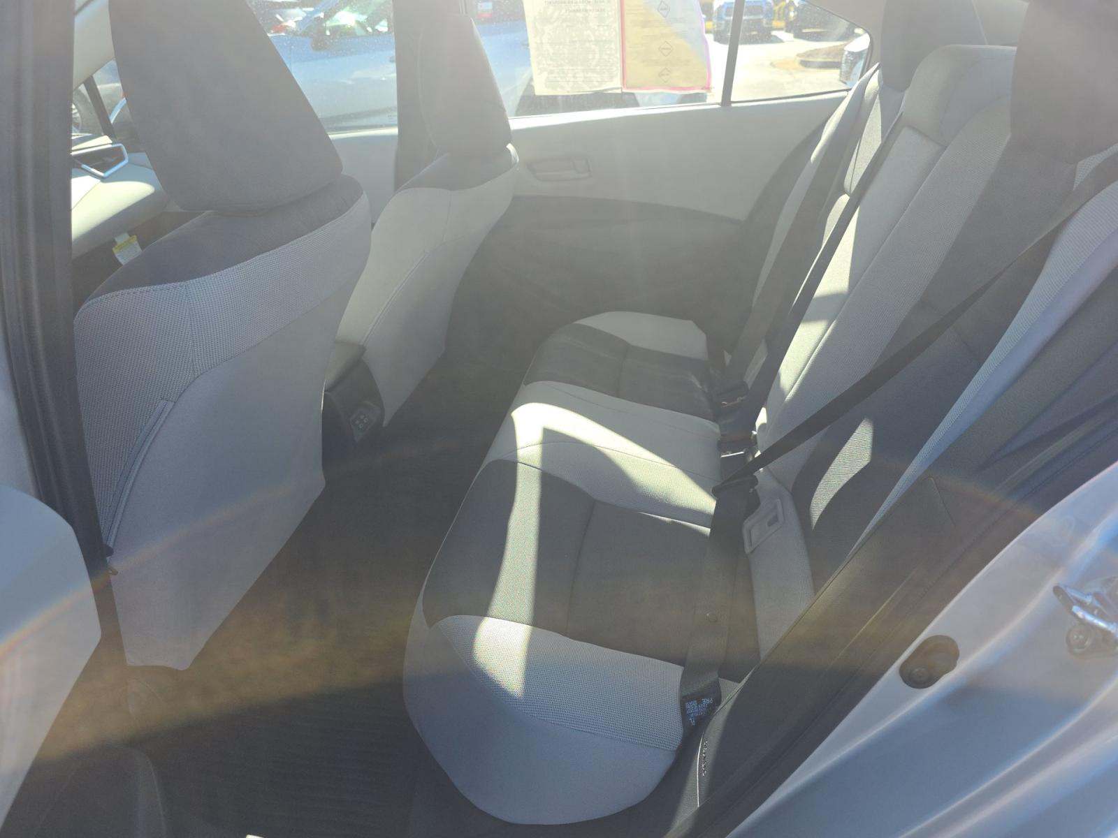 2025 Toyota Corolla LE FWD