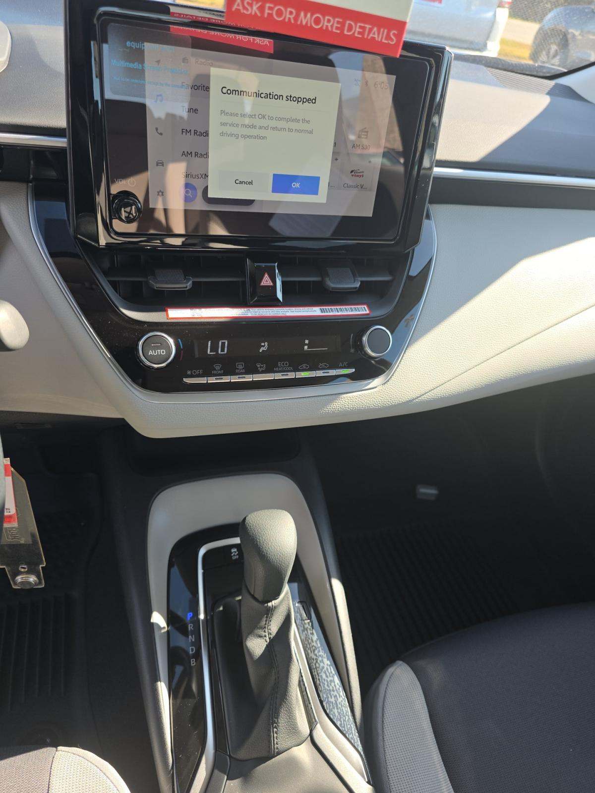 2025 Toyota Corolla LE FWD