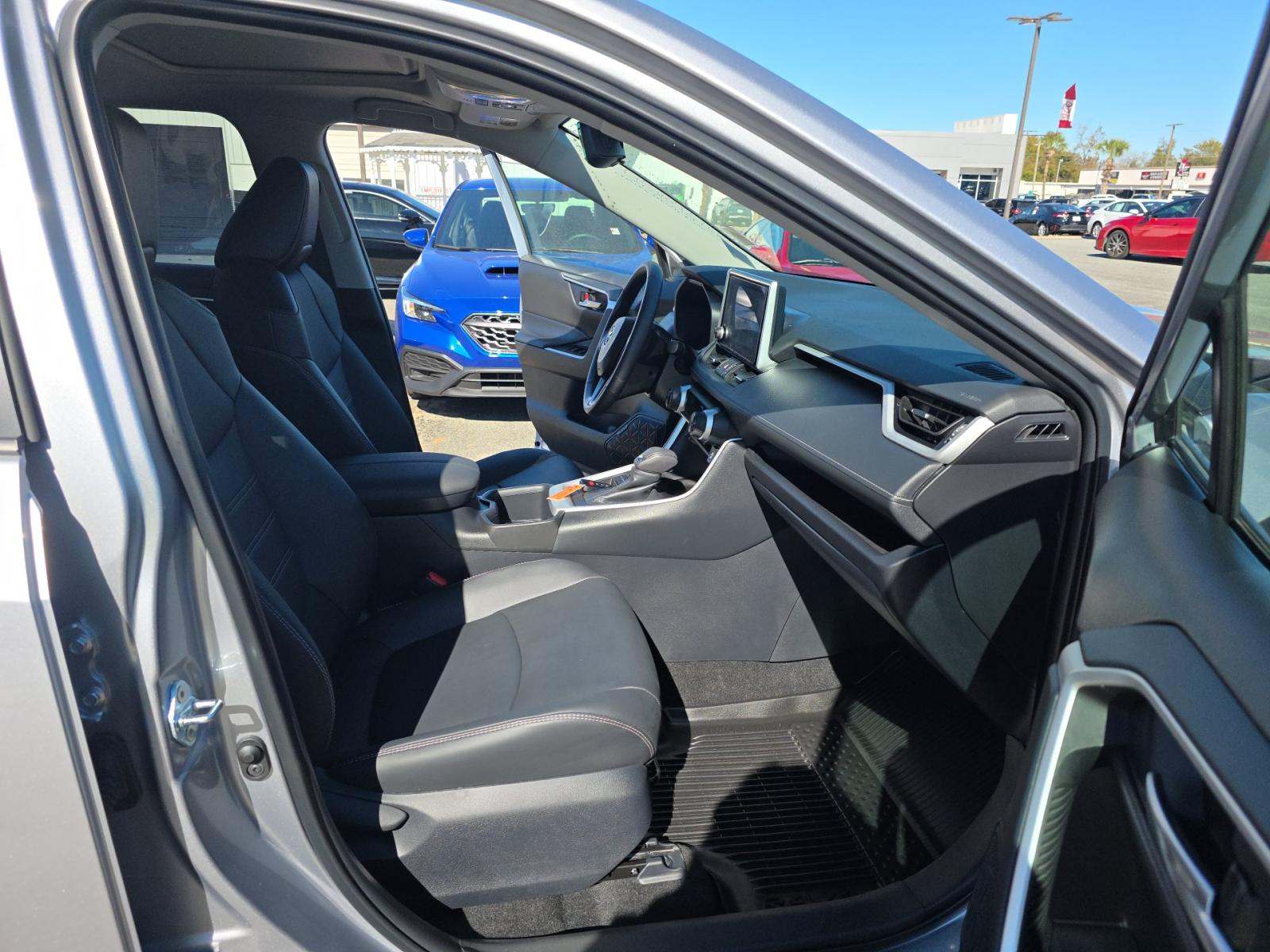 2025 Toyota RAV4 XLE Premium FWD