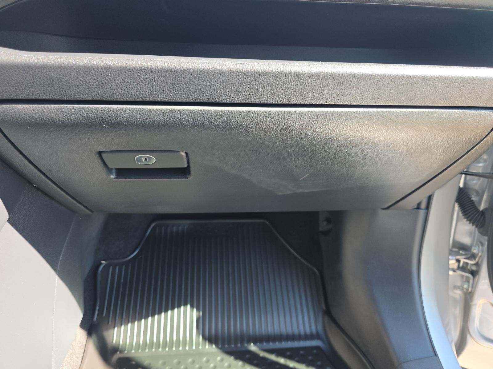 2025 Toyota RAV4 XLE Premium FWD