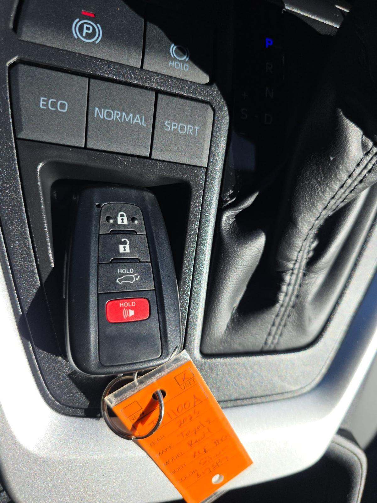 2025 Toyota RAV4 XLE Premium FWD