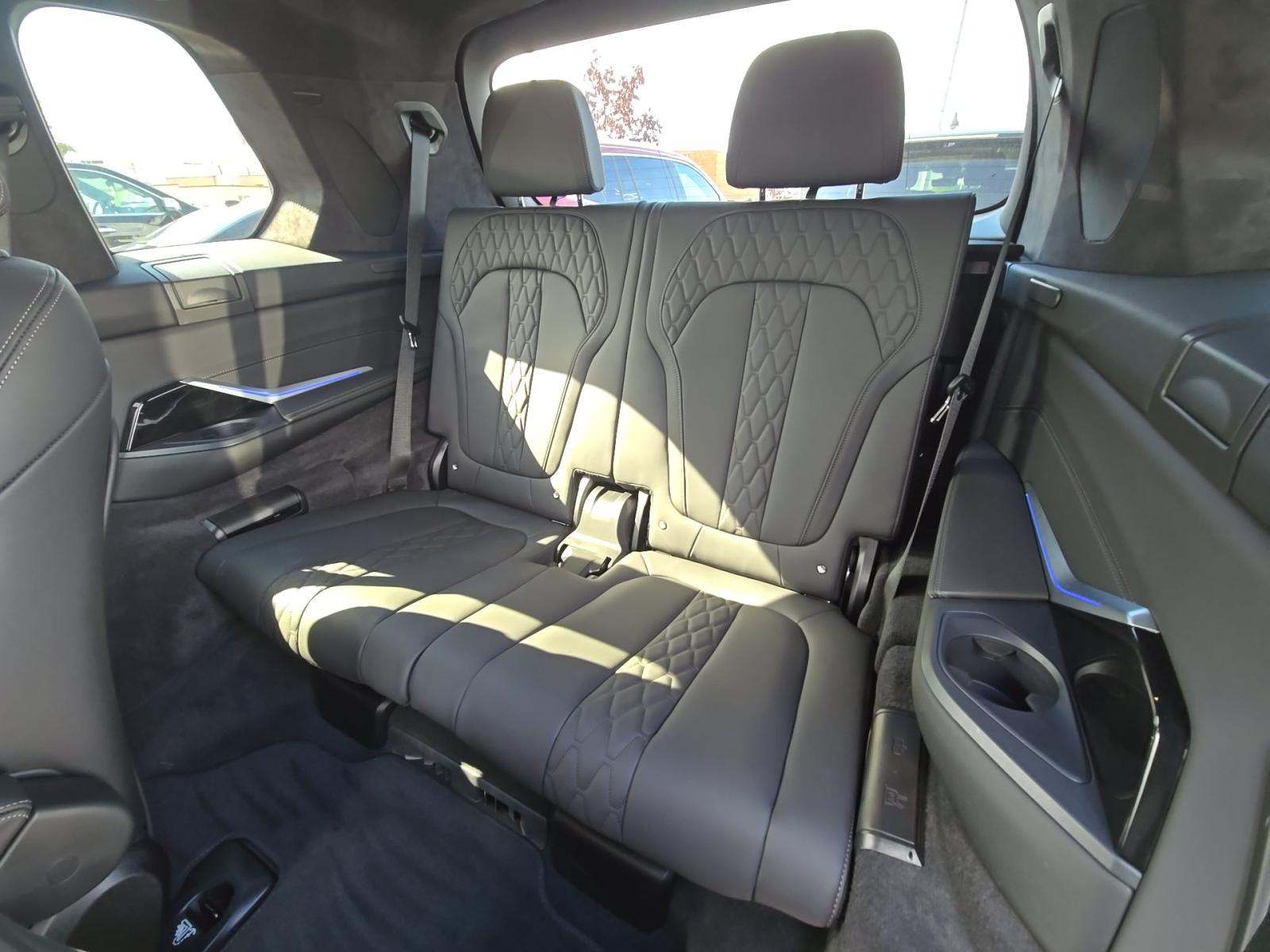 2024 BMW X7 xDrive40i AWD