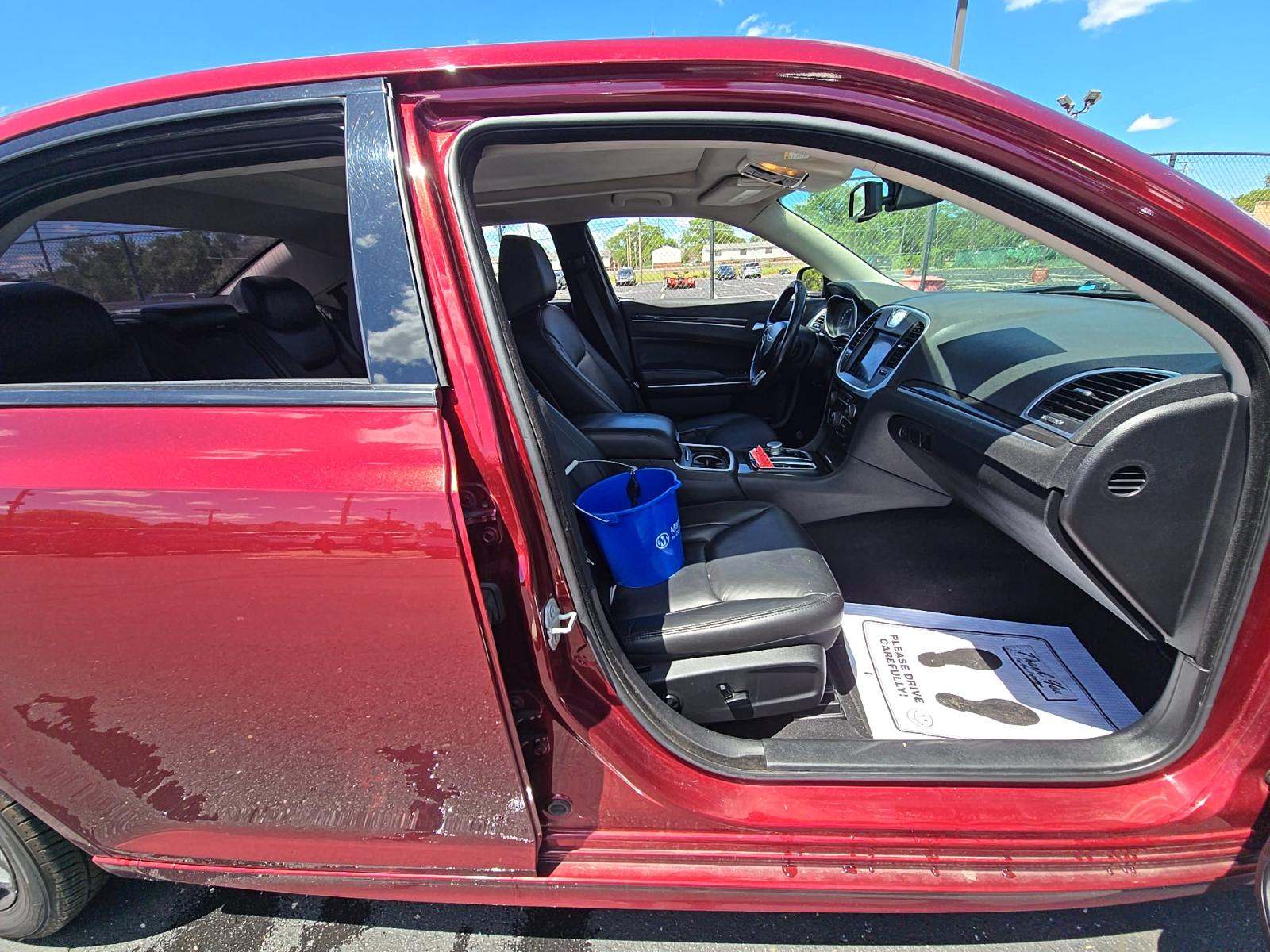 2020 Chrysler 300 Touring L AWD