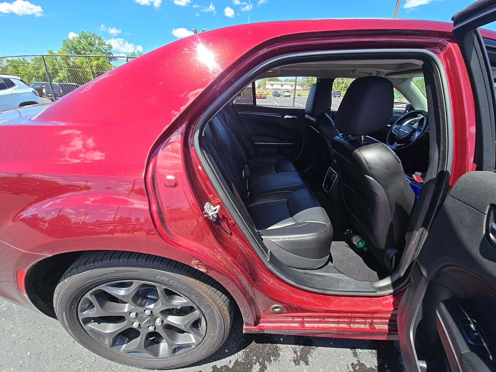 2020 Chrysler 300 Touring L AWD