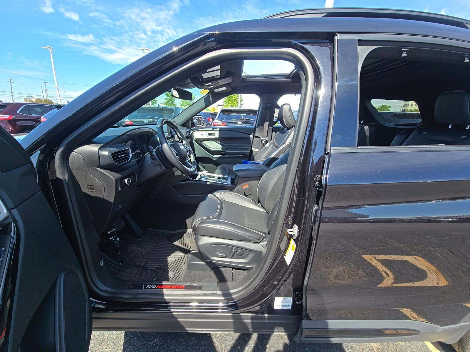 2023 Ford Explorer ST AWD