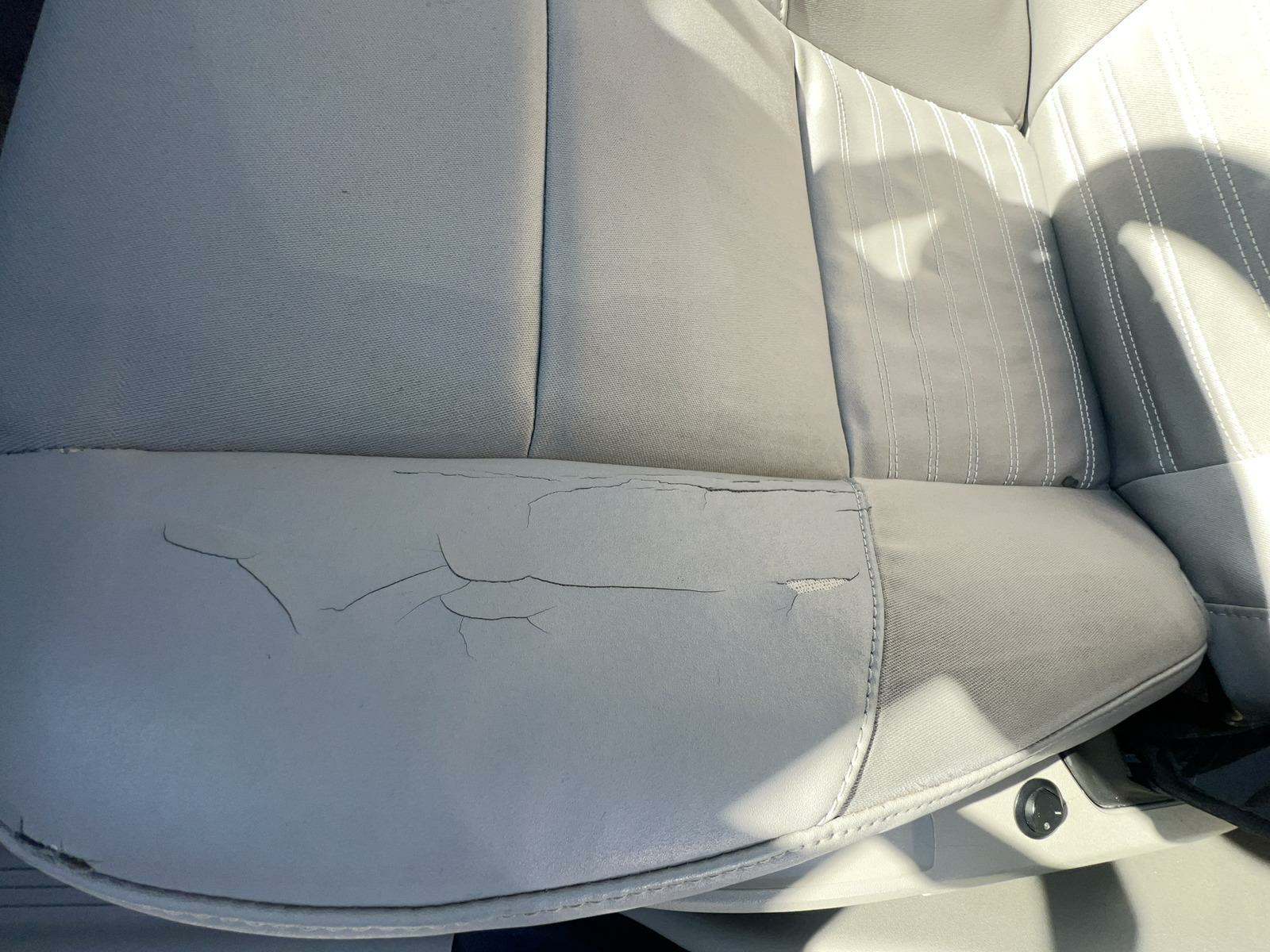 2010 Volvo S40 4D SEDAN FWD