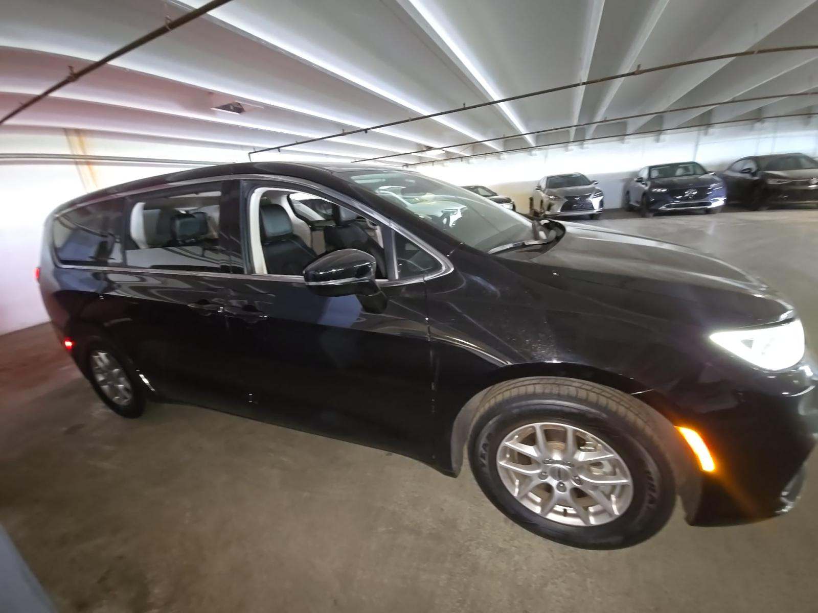 2024 Chrysler Pacifica Touring L FWD