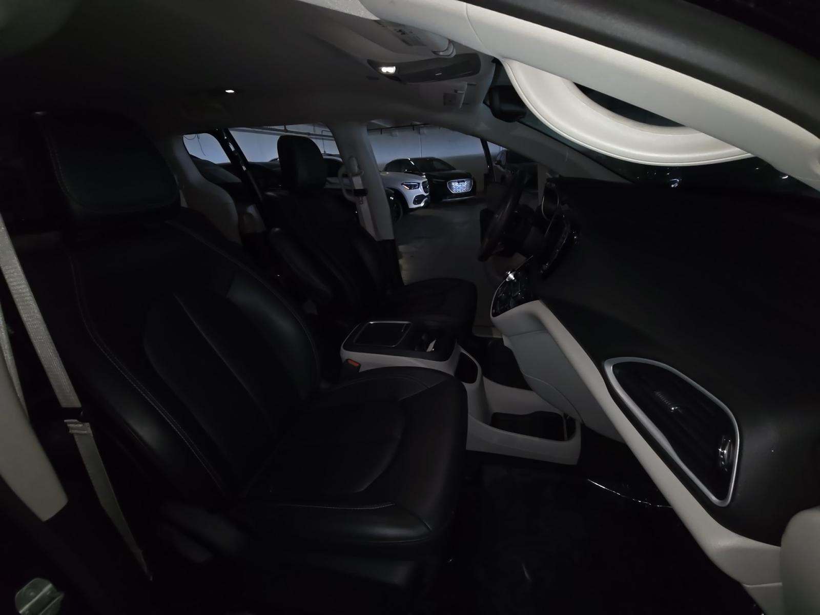 2024 Chrysler Pacifica Touring L FWD