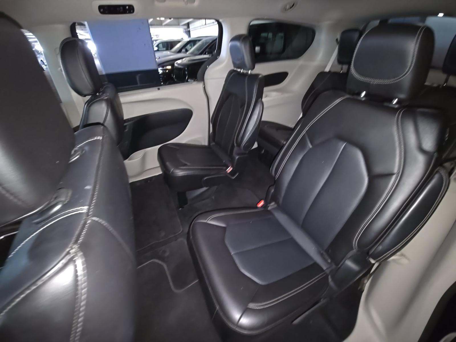 2024 Chrysler Pacifica Touring L FWD