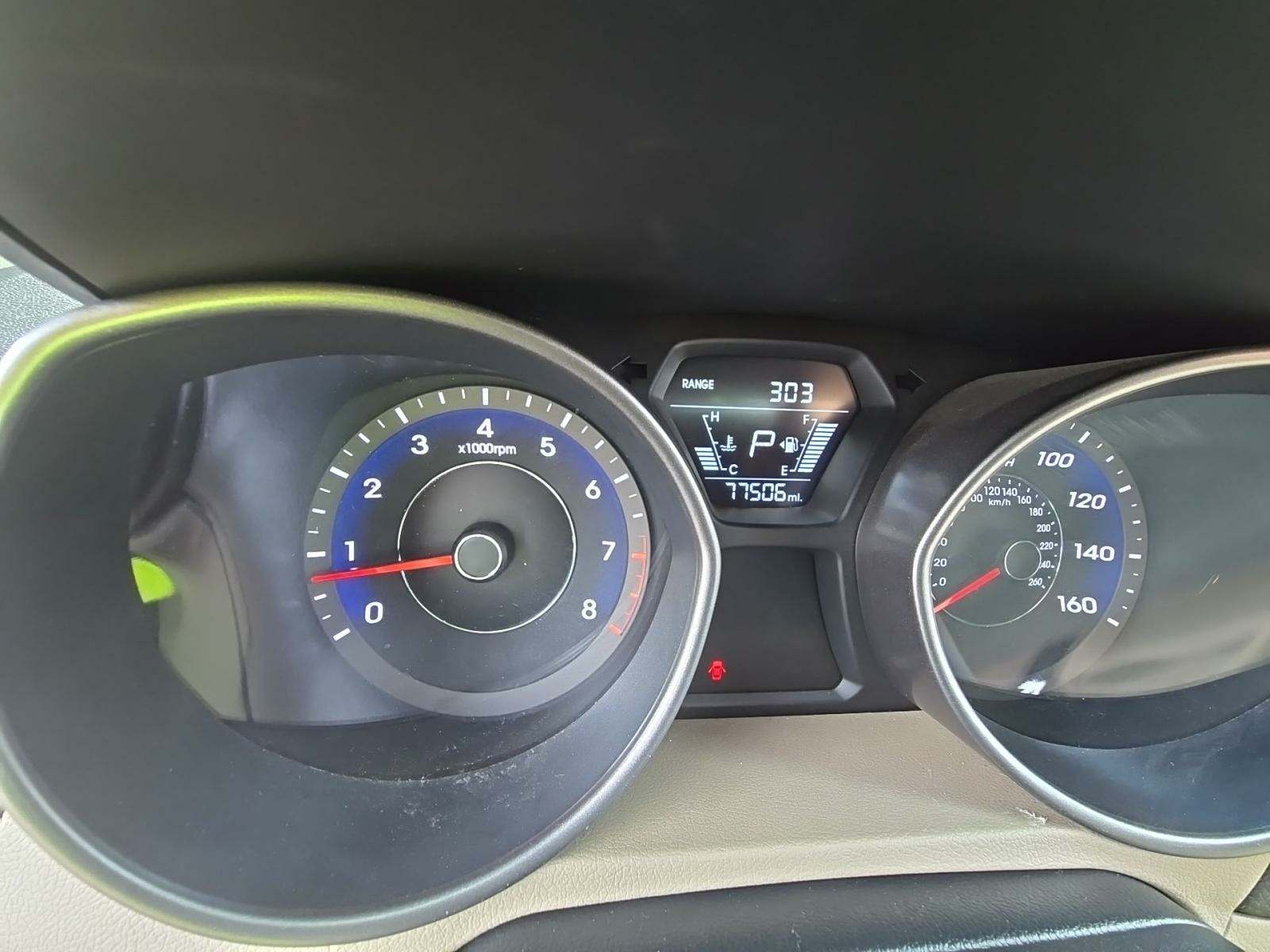 2016 Hyundai Elantra SE FWD