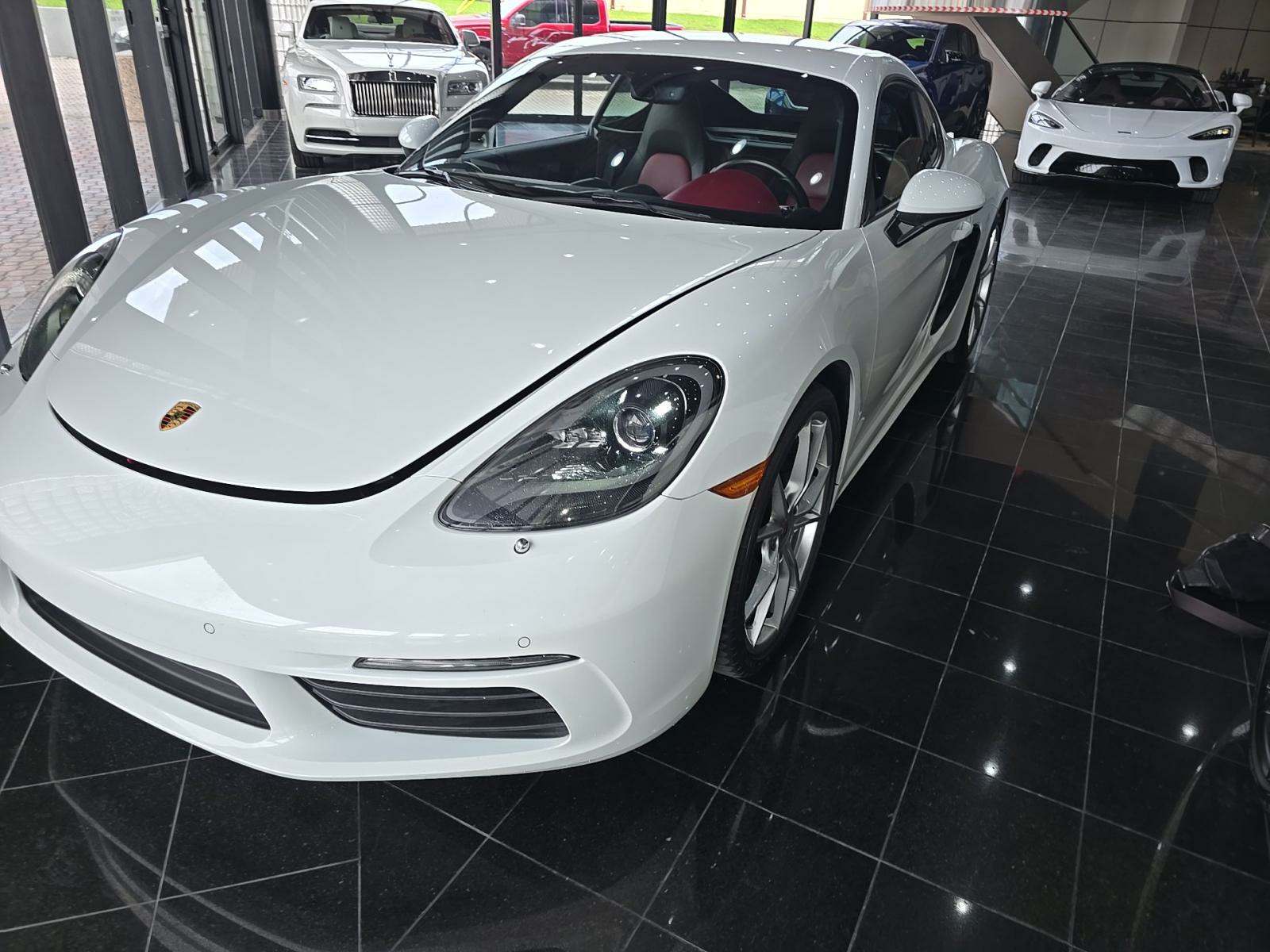 2017 Porsche 718 Cayman Base RWD