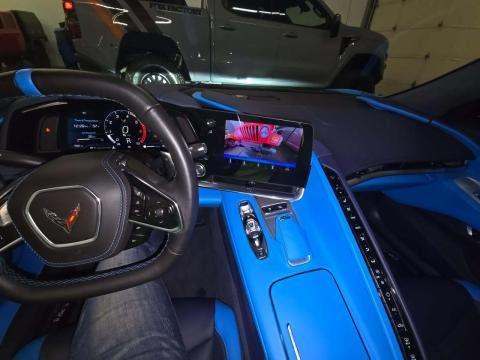 CHEVROLET STINGRAY - 9