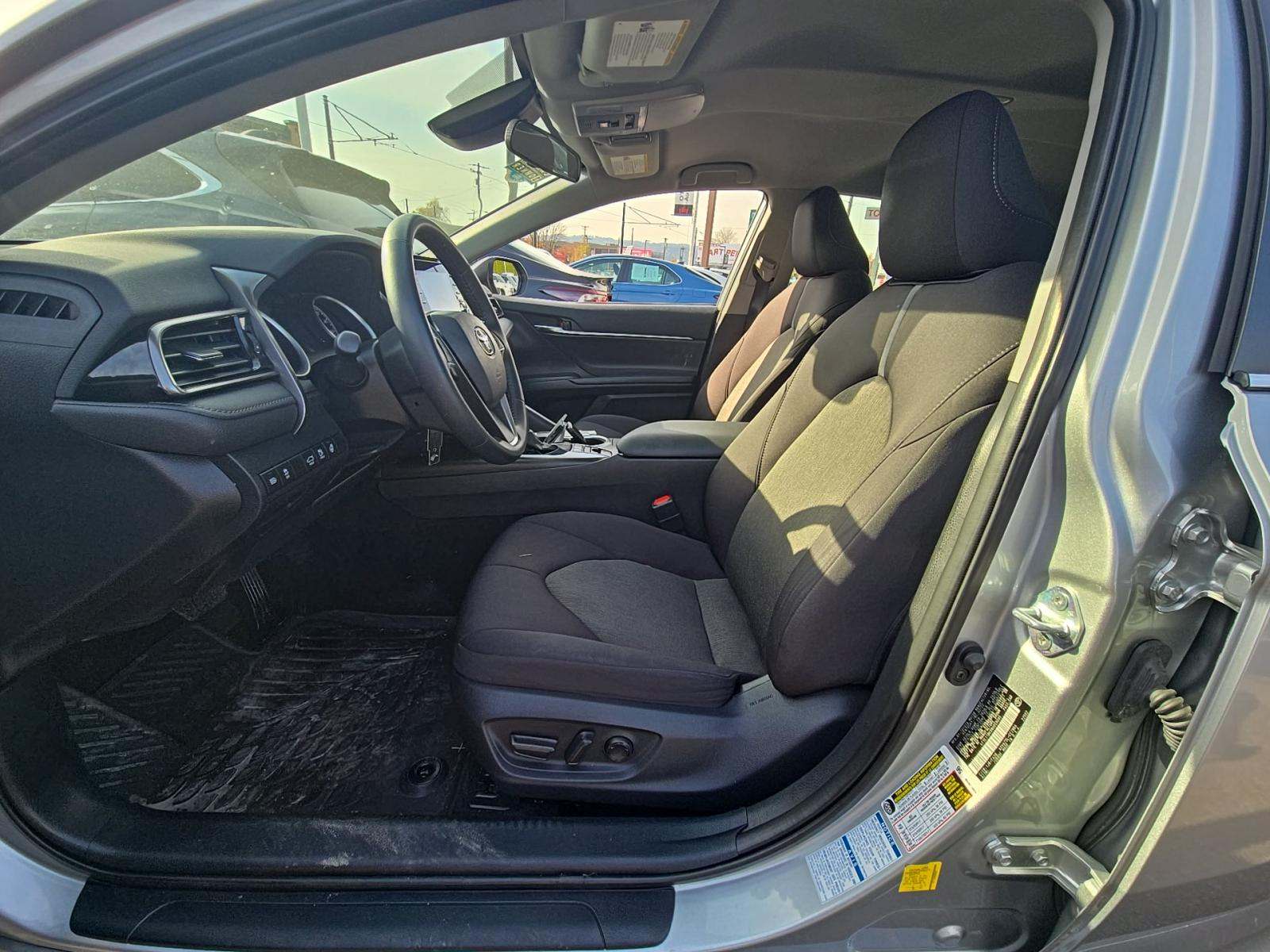 2022 Toyota Camry LE AWD