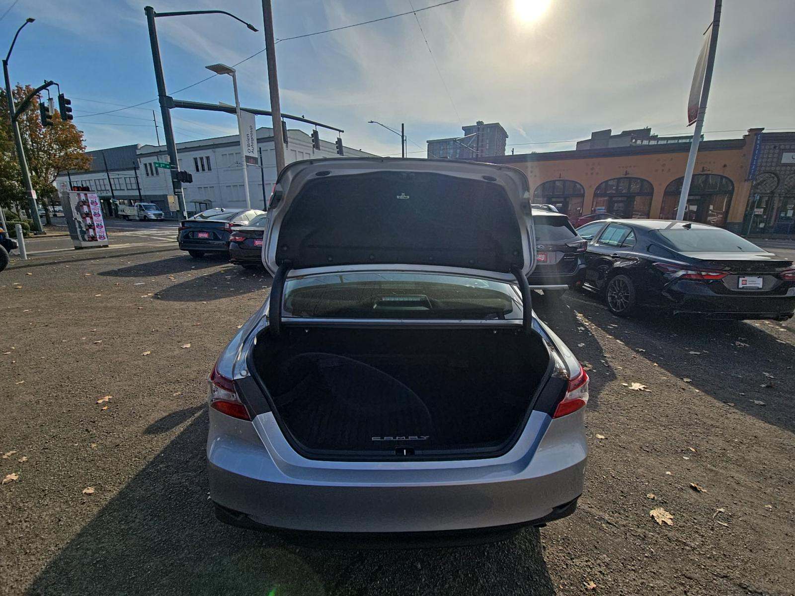 2022 Toyota Camry LE AWD