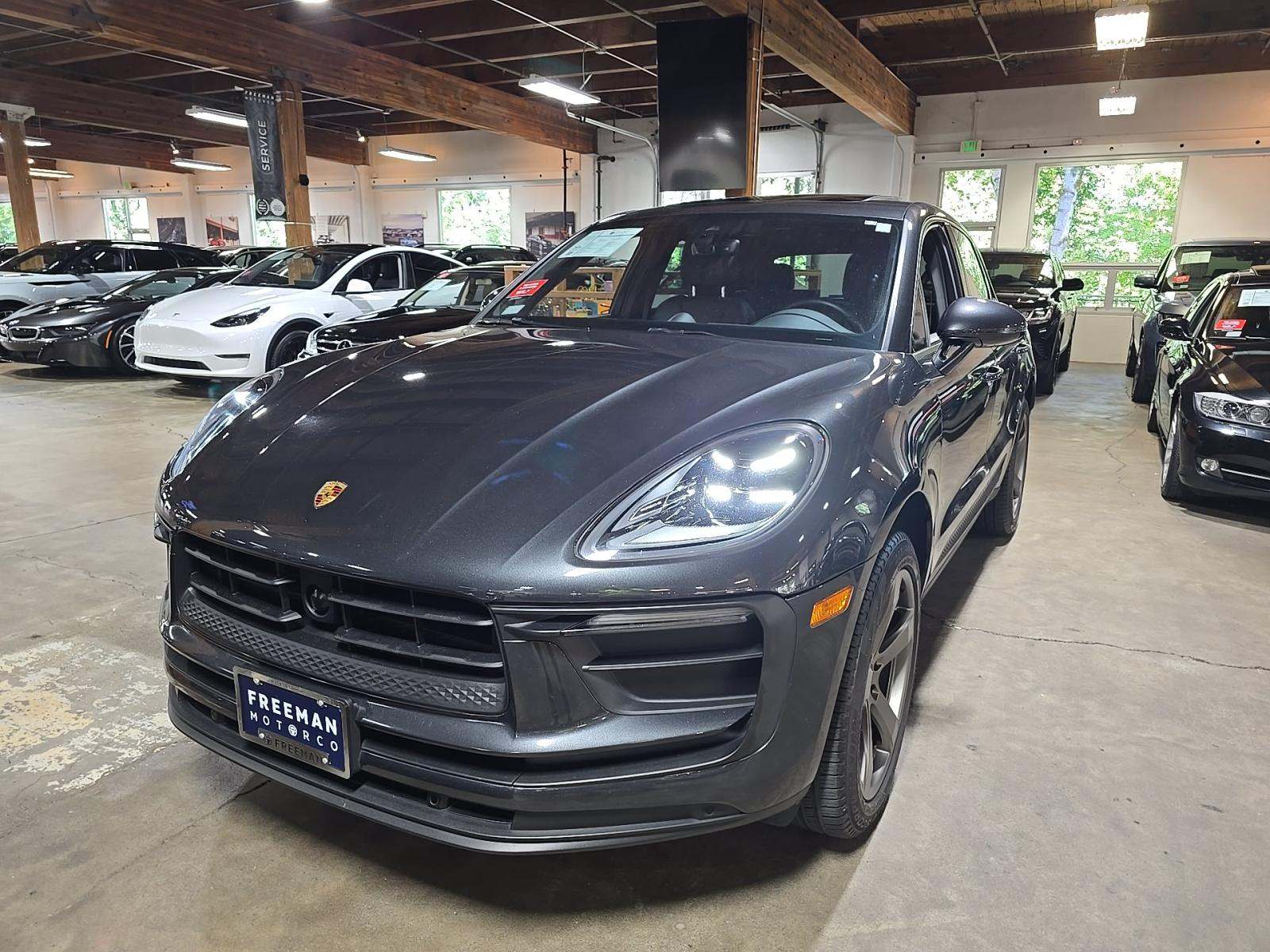 2024 Porsche Macan Base AWD