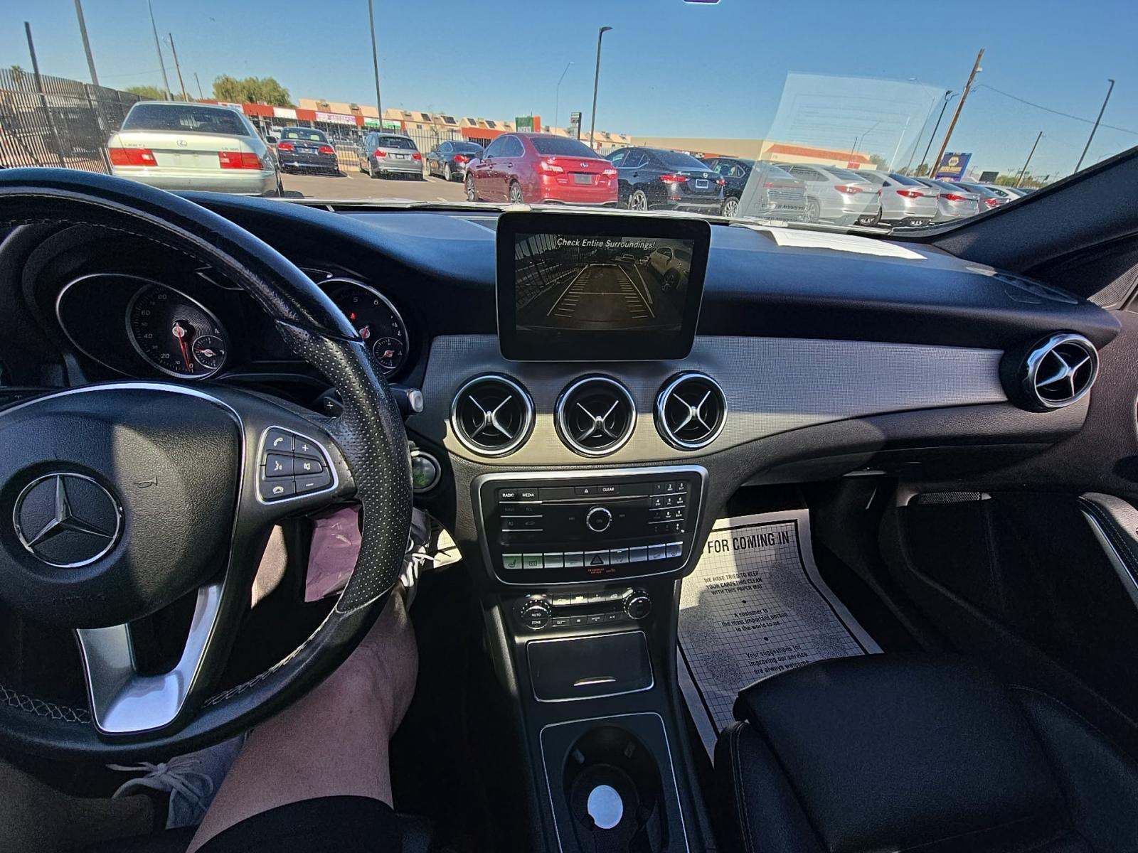 MERCEDES-BENZ GLA-CLASS - 10