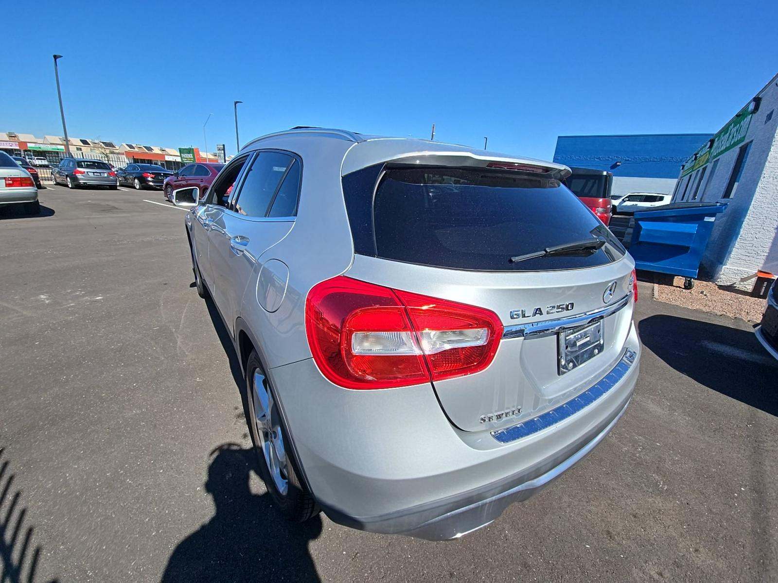 MERCEDES-BENZ GLA-CLASS - 2