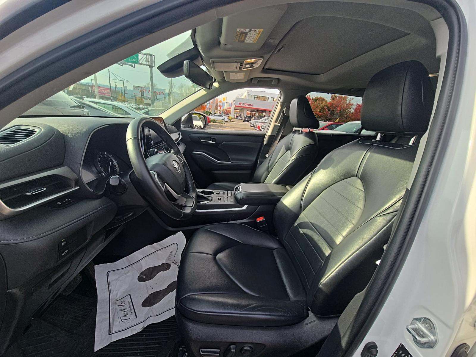 2022 Toyota Highlander XLE AWD