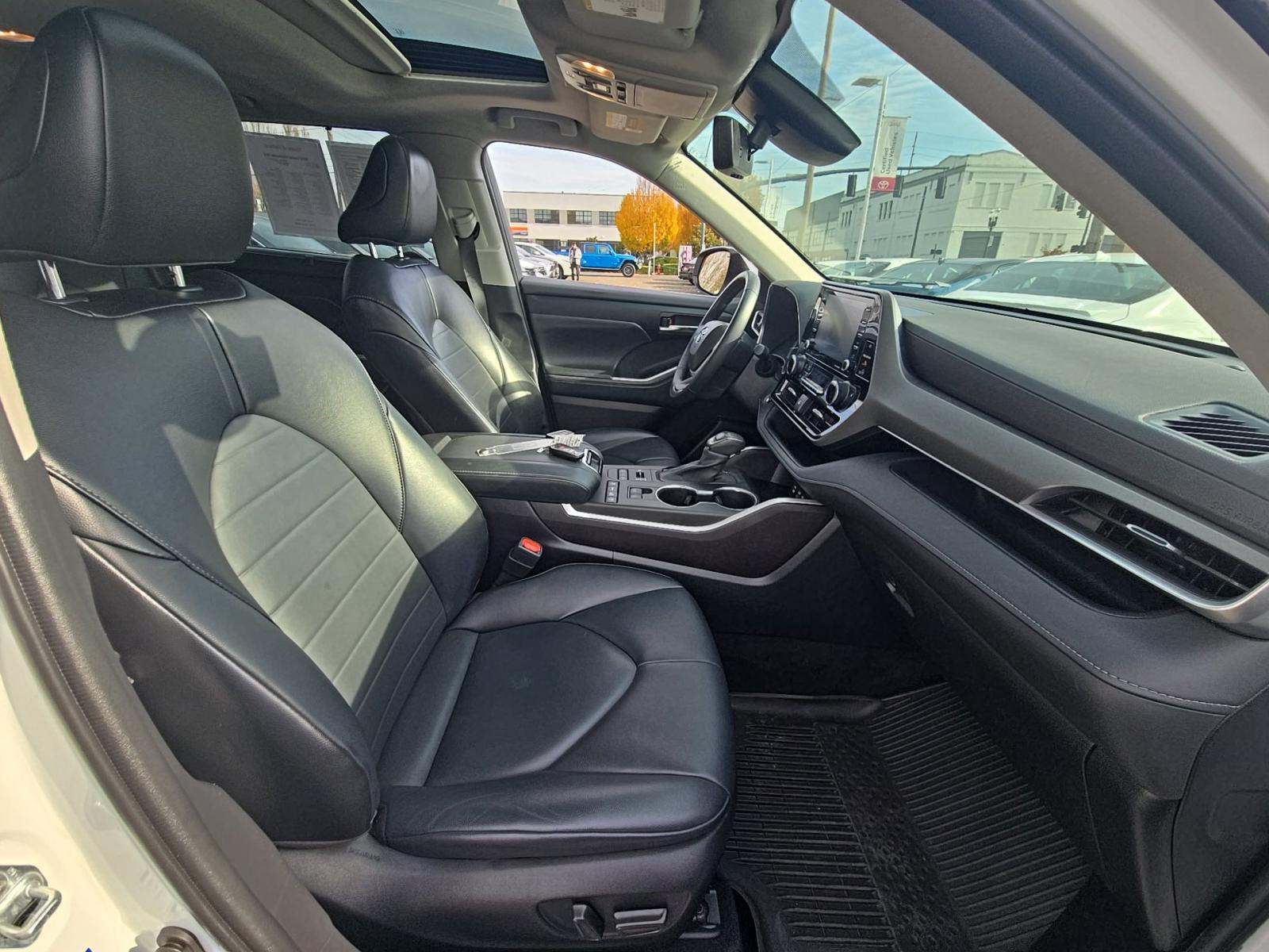 2022 Toyota Highlander XLE AWD