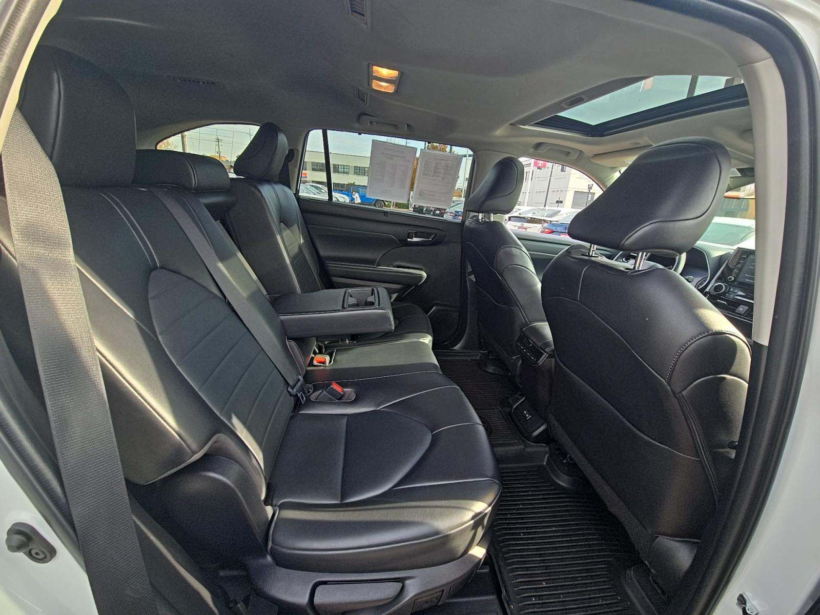 2022 Toyota Highlander XLE AWD