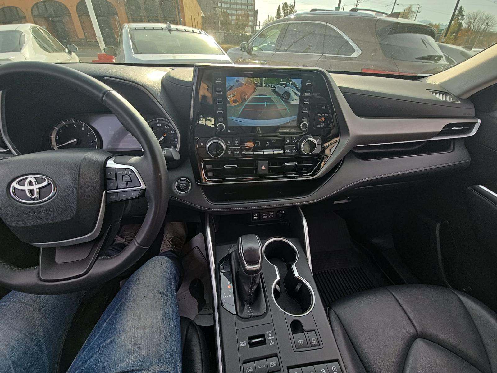 2022 Toyota Highlander XLE AWD