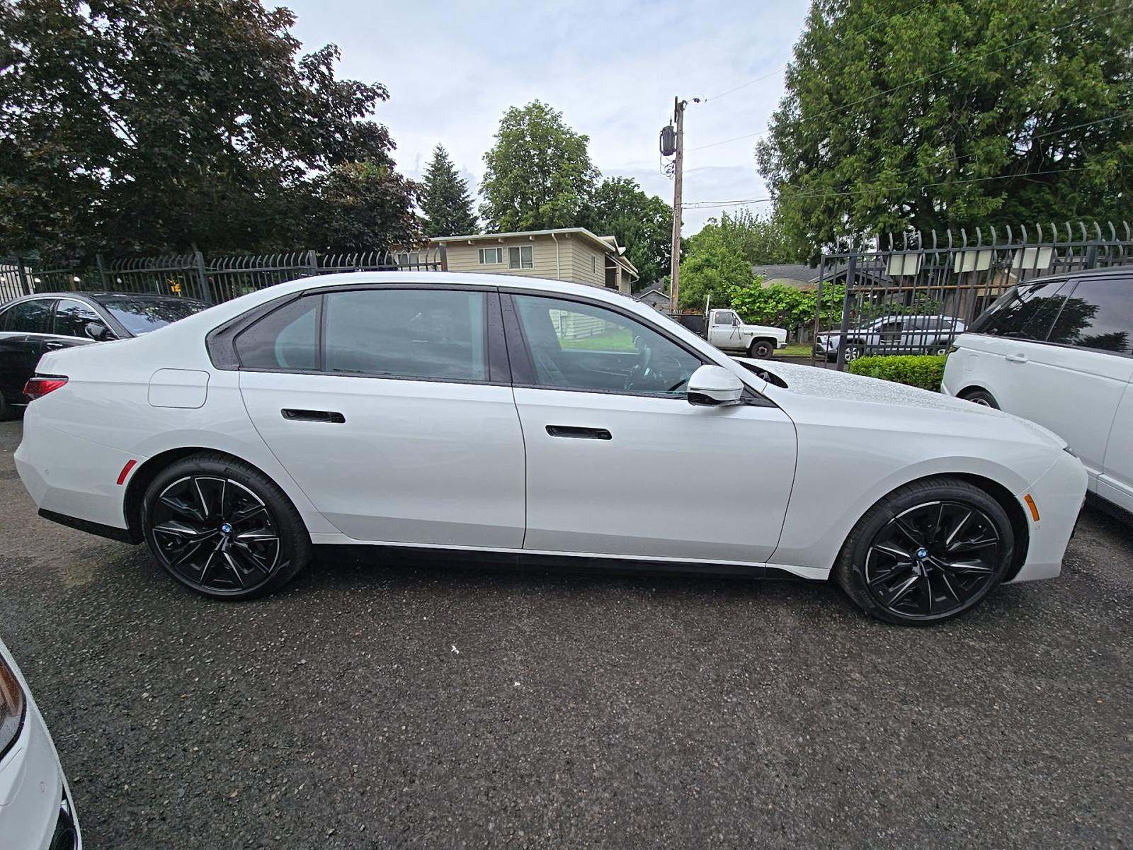 2023 BMW 7 Series 740i RWD