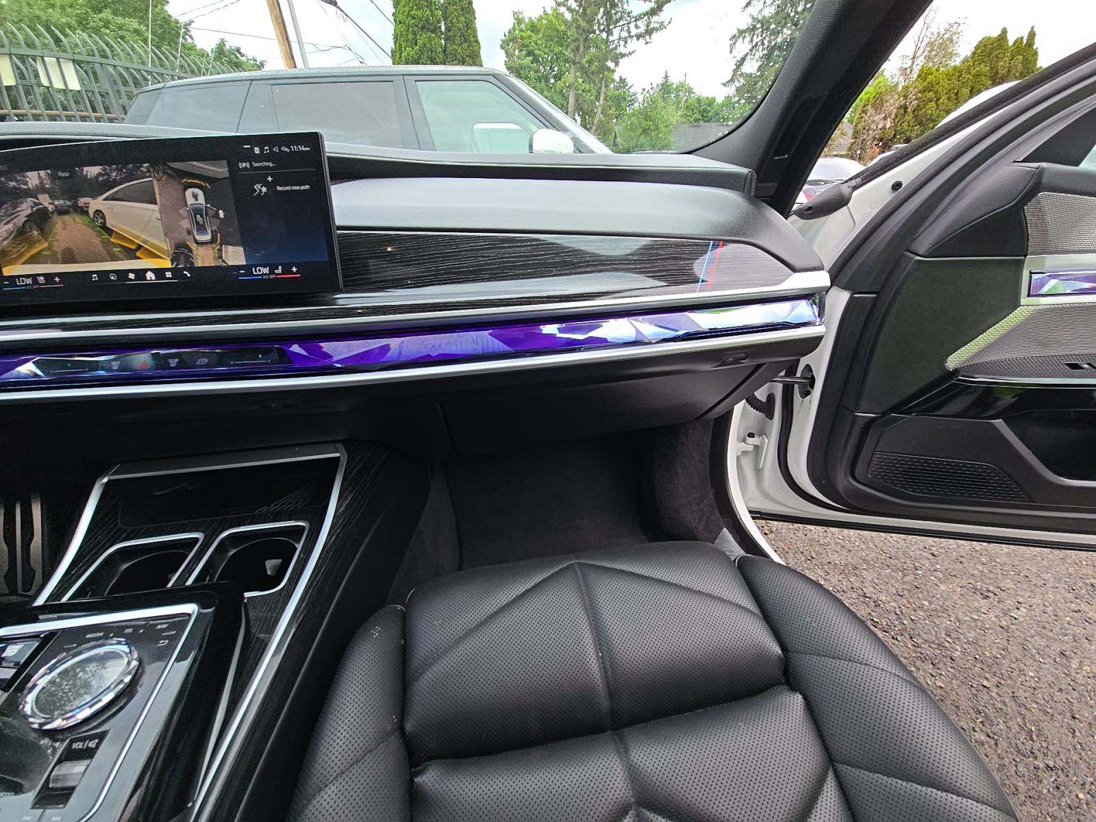2023 BMW 7 Series 740i RWD