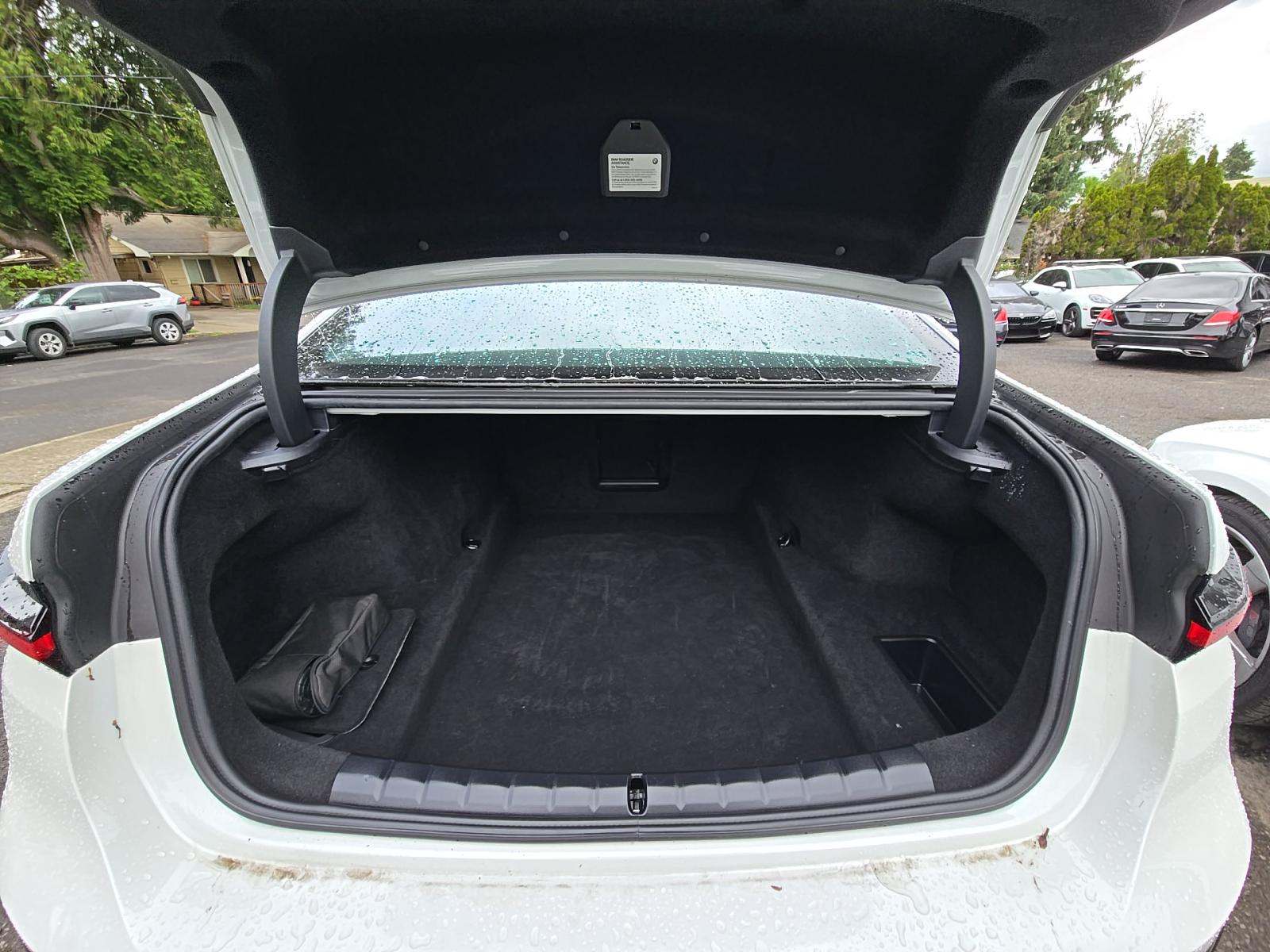 2023 BMW 7 Series 740i RWD