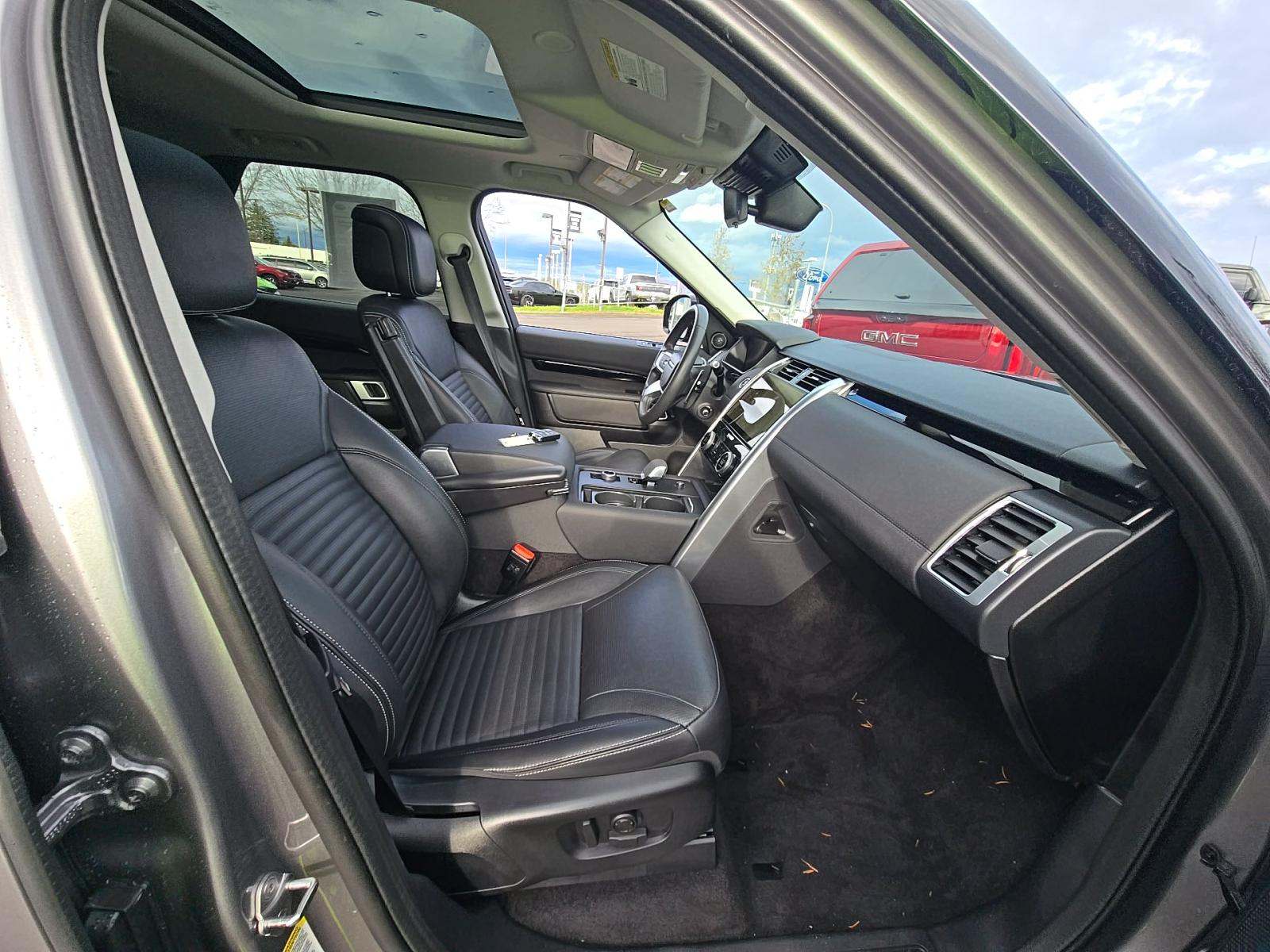 2024 Land Rover Discovery S AWD