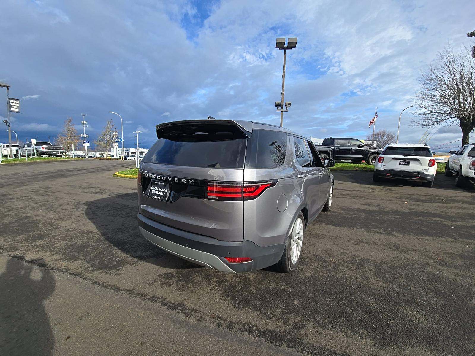 2024 Land Rover Discovery S AWD