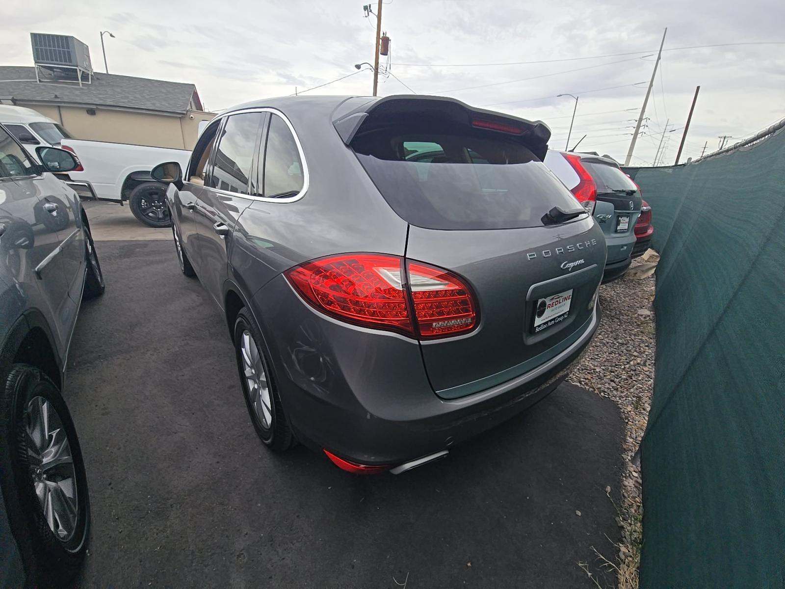 PORSCHE CAYENNE - 2