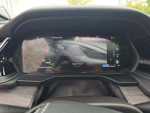 JEEP 4XE OVERLAND - 9