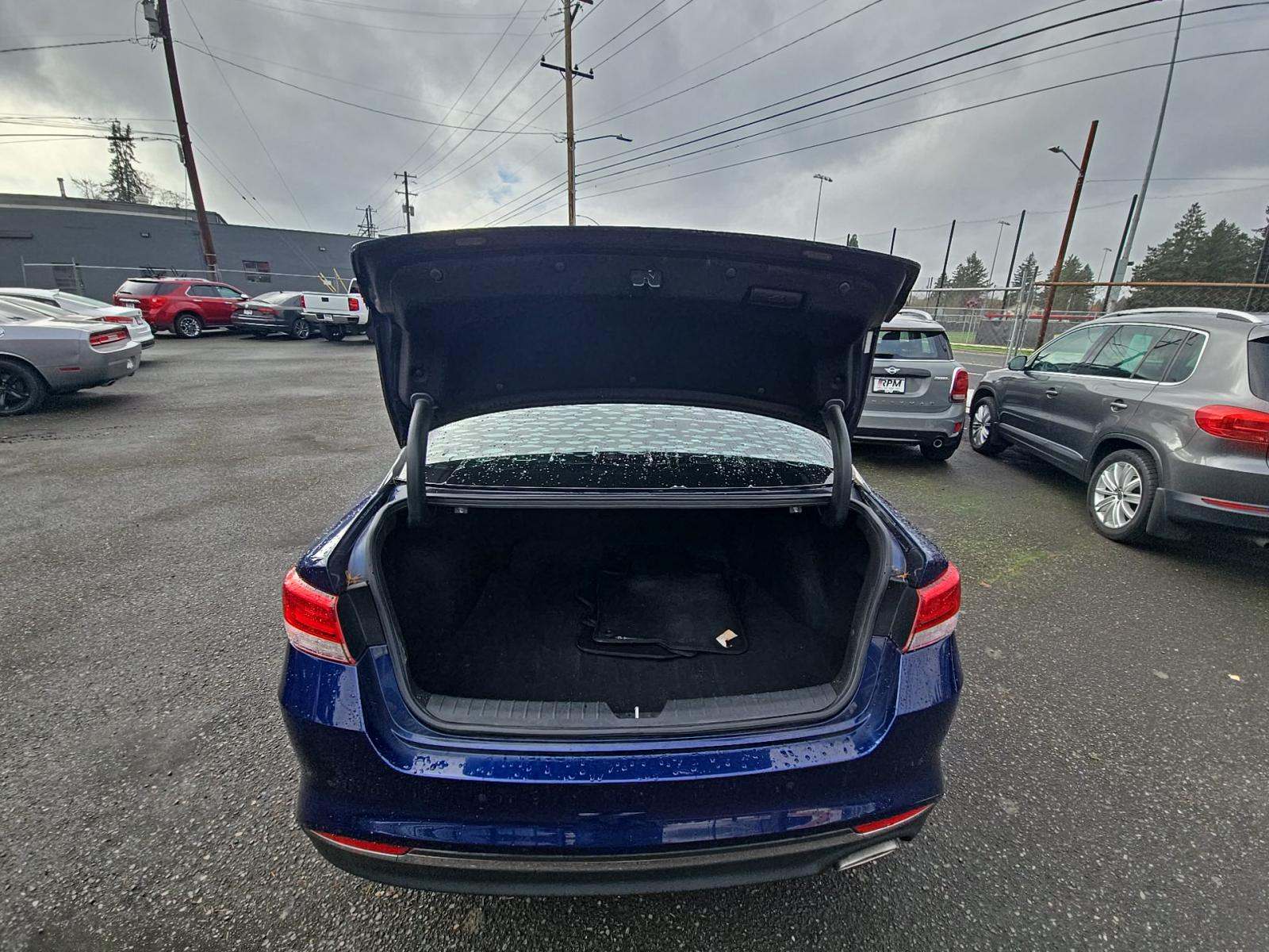 2018 Kia Optima LX FWD