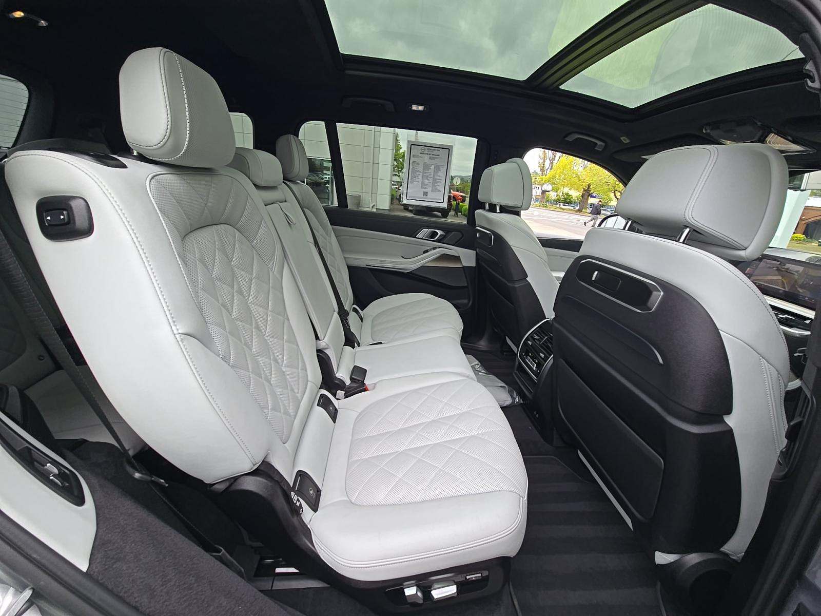 2023 BMW X7 xDrive40i AWD