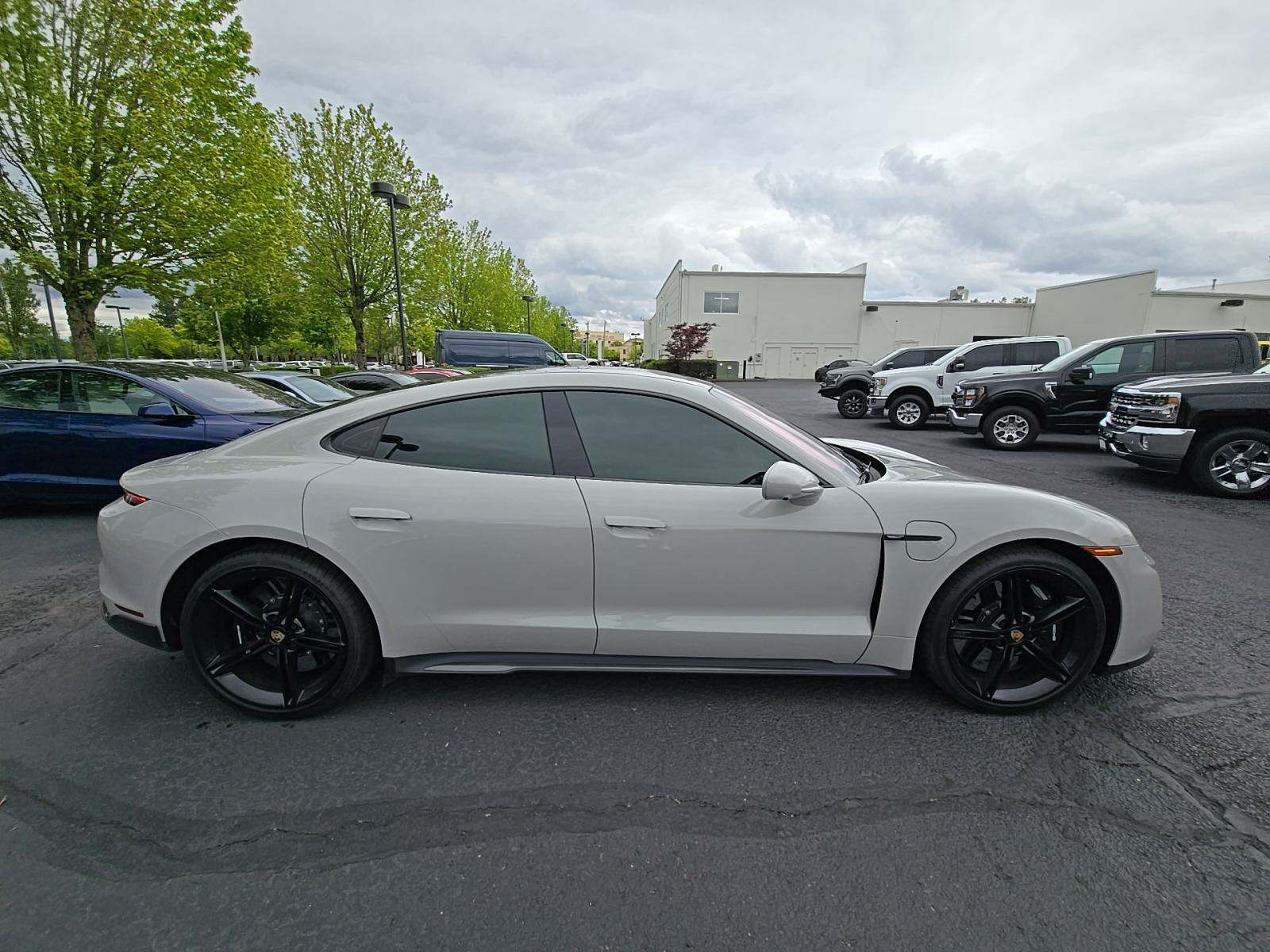 2021 Porsche Taycan Turbo S AWD