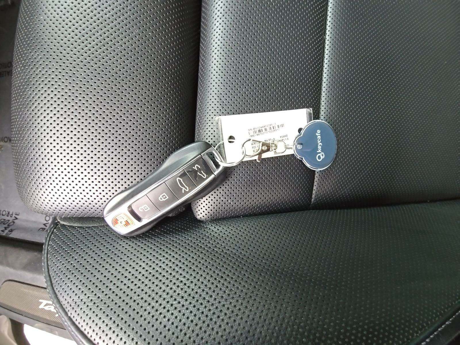 2021 Porsche Taycan Turbo S AWD