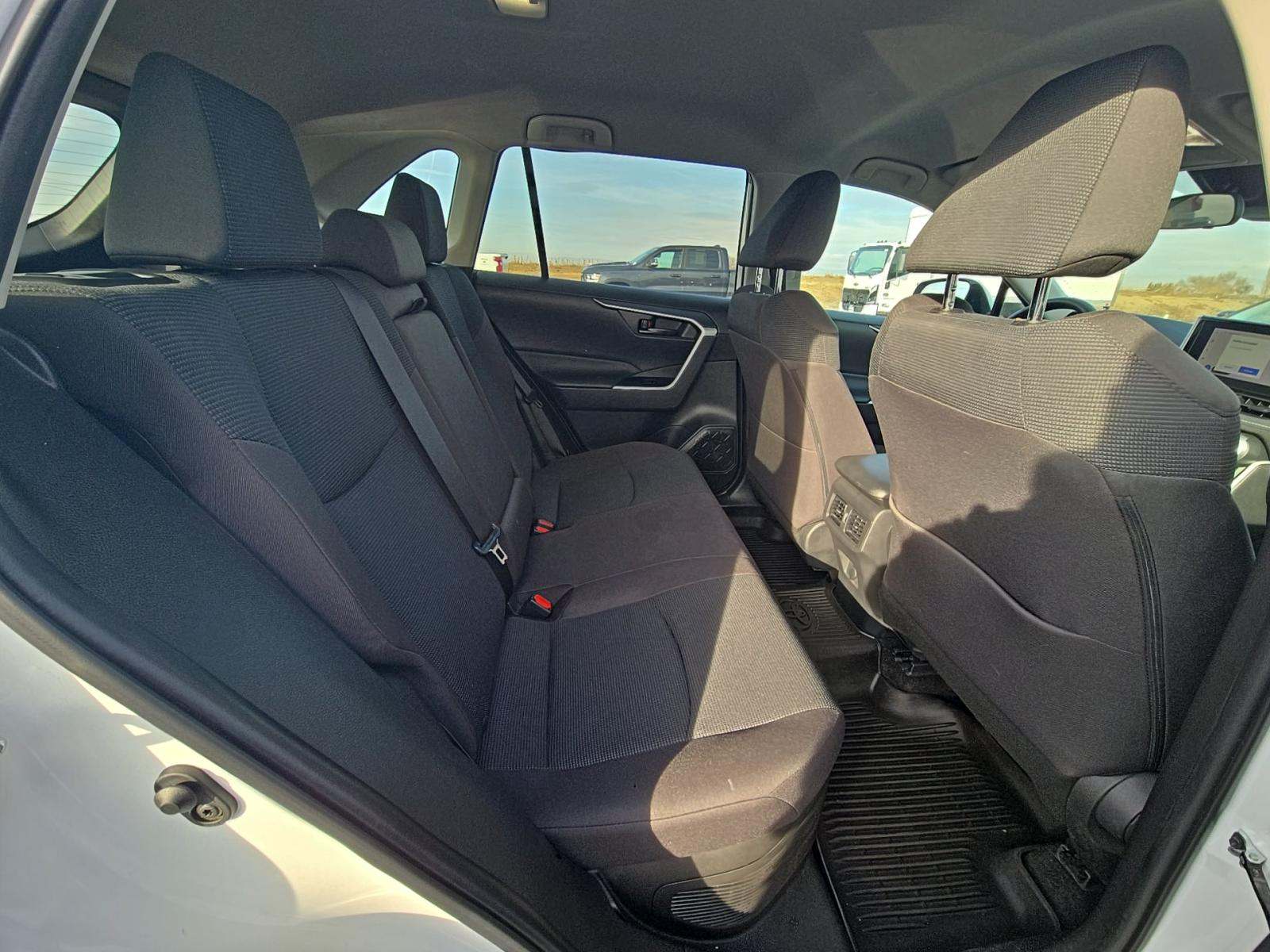 2023 Toyota RAV4 Hybrid LE AWD