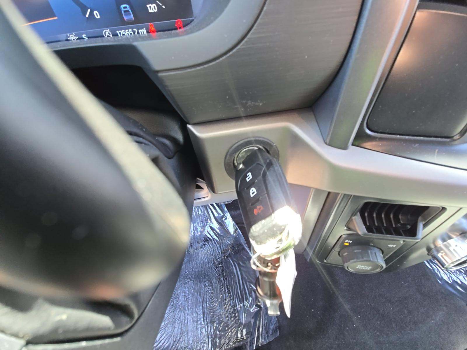 FORD F-150 - 8