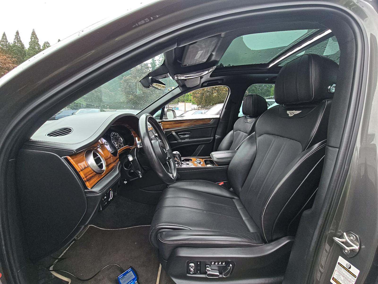 2018 Bentley Bentayga W12 Signature AWD