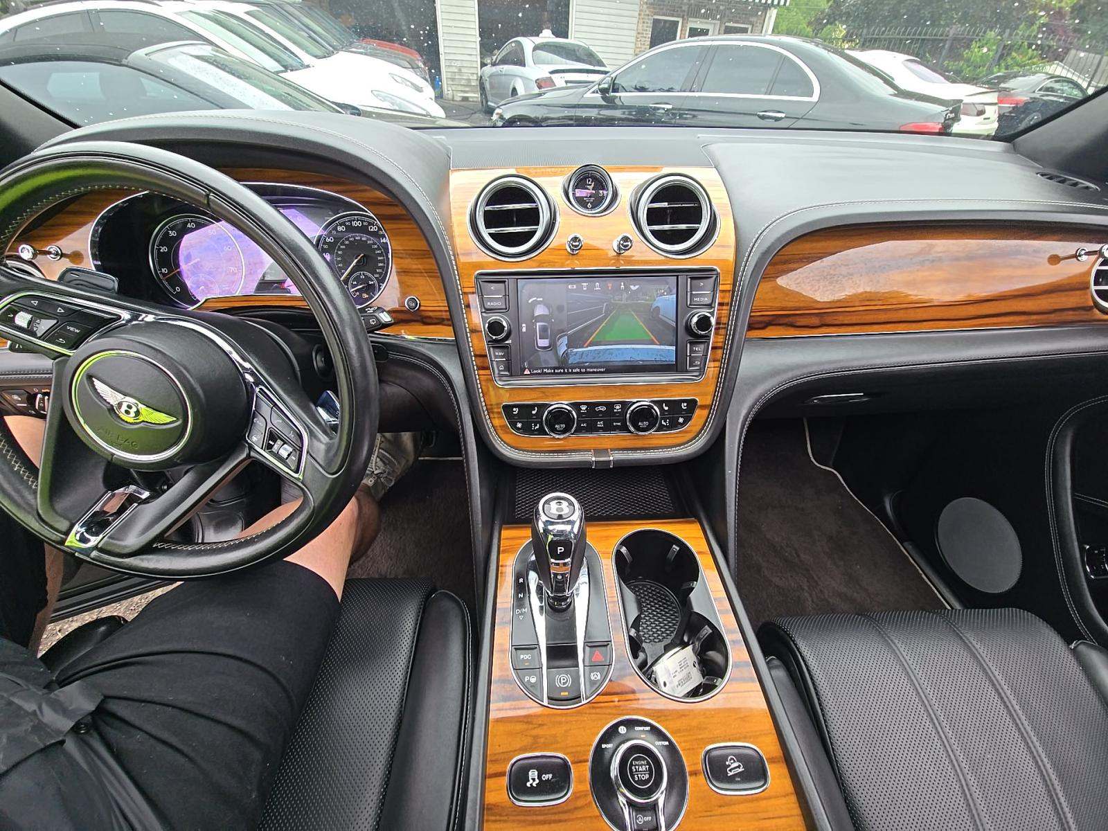 2018 Bentley Bentayga W12 Signature AWD