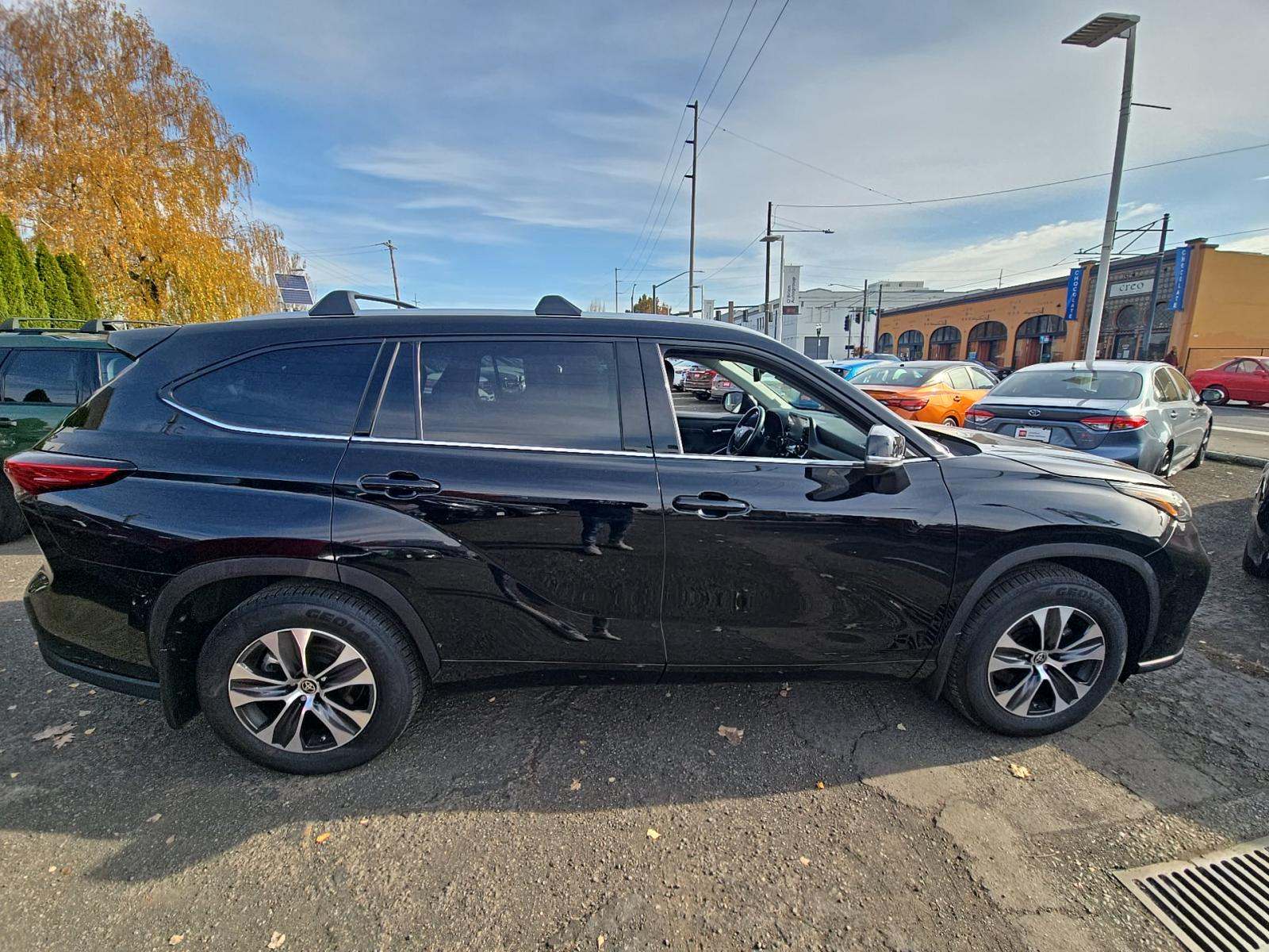 2022 Toyota Highlander XLE AWD